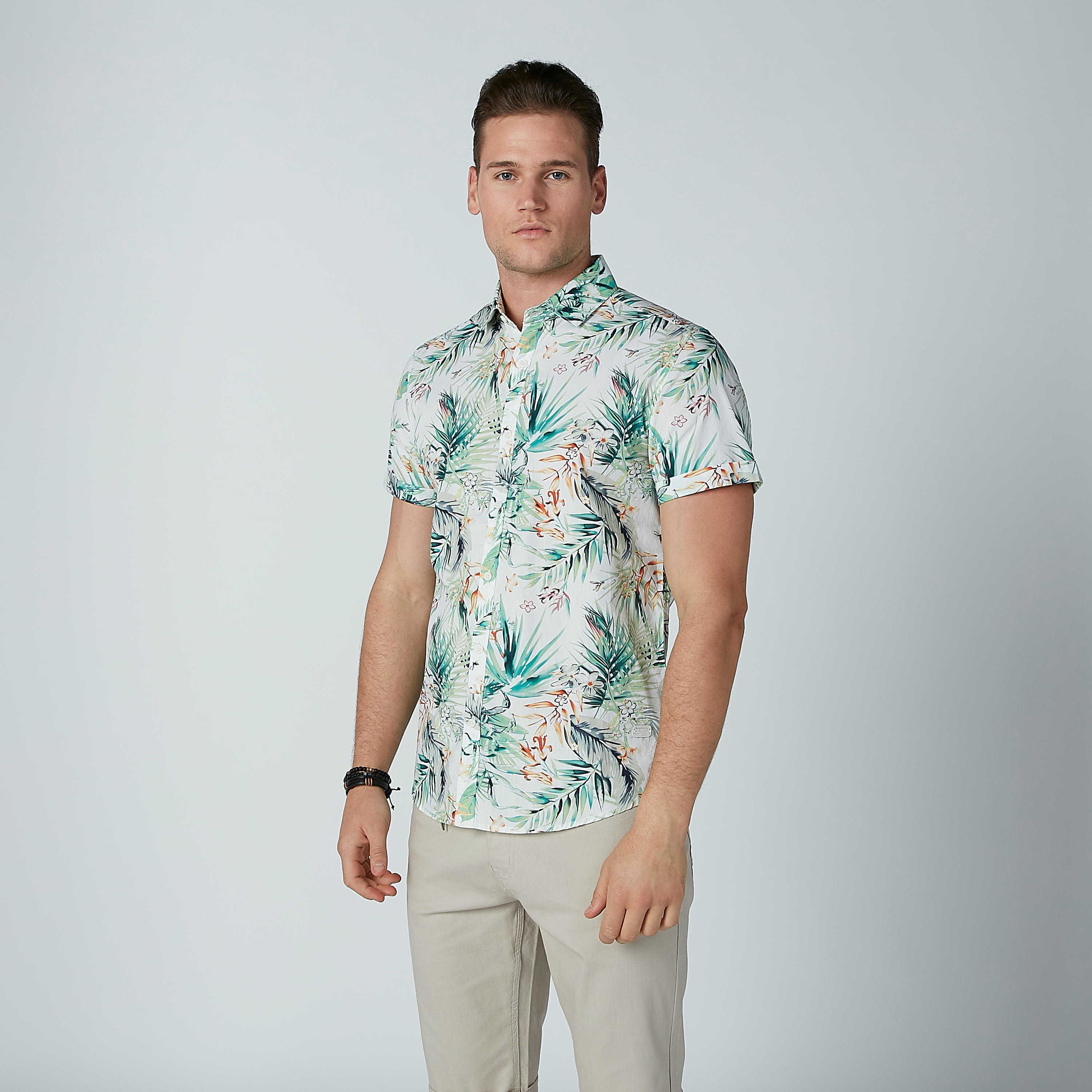 قميص بأكمام قصيرة وأزرار وطبعات بيينج هيومان-men-clothing-shirts-image-2