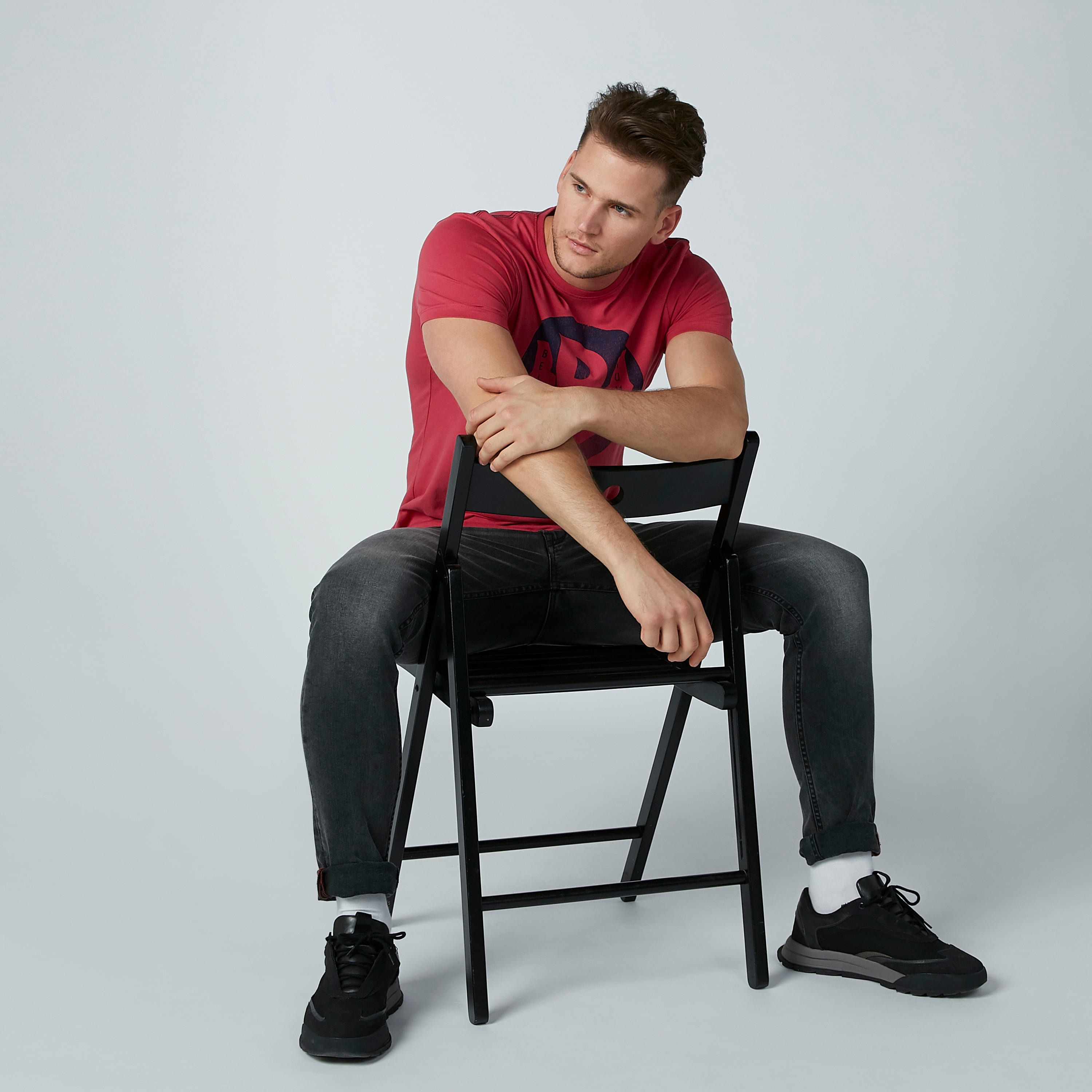 بنطال جينز بجيوب من بيينج هيومان-men-clothing-bottoms-jeans-image-1