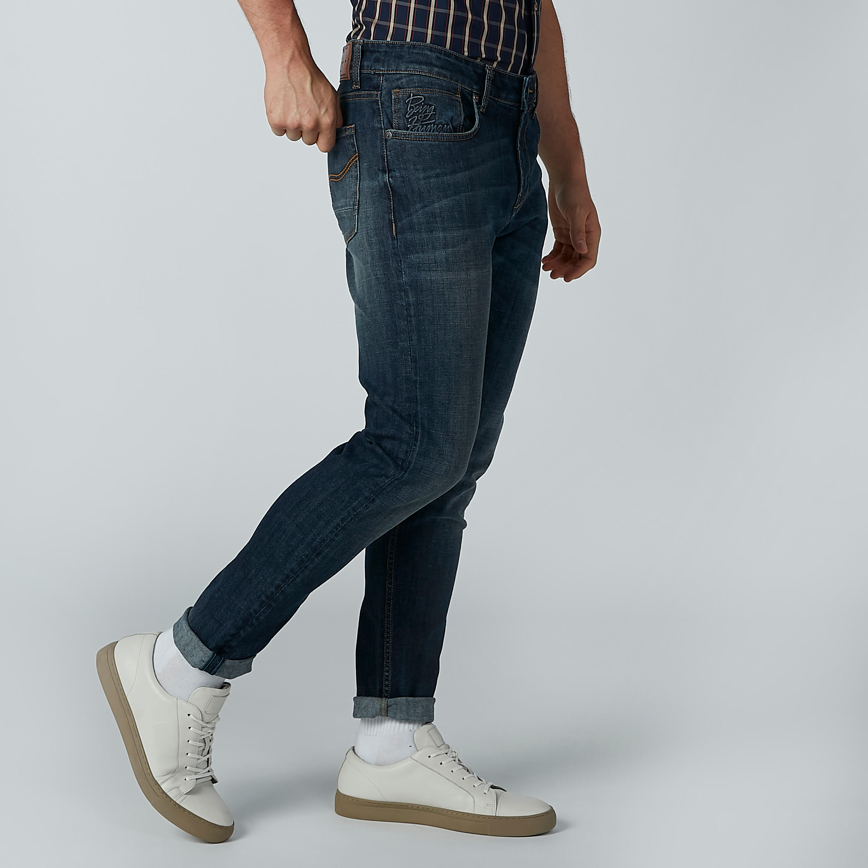 بنطال جينز سادة بجيوب من بيينج هيومان-men-clothing-bottoms-jeans-image-4