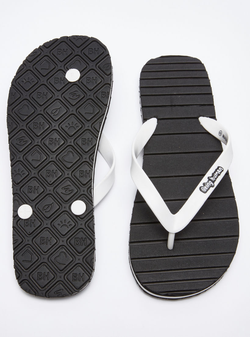 شبشب فليب فلوب ببطانة قدم وأحزمة بتفاصيل الشعار من بيينج هيومان-men-shoes-flipflopsandslides-image-4