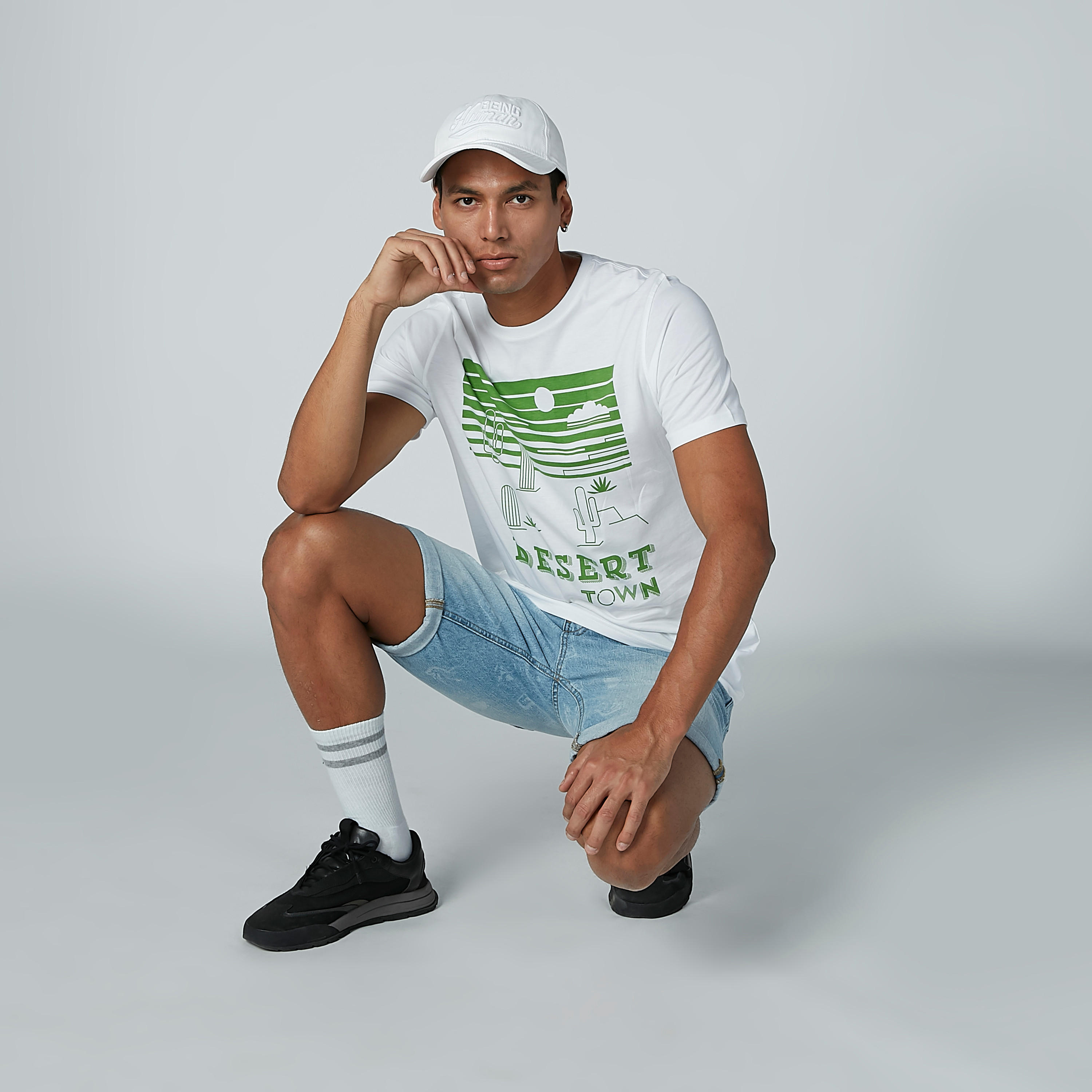 قبعة كاب سادة بتطريز بيينج هيومان-men-caps-image-3