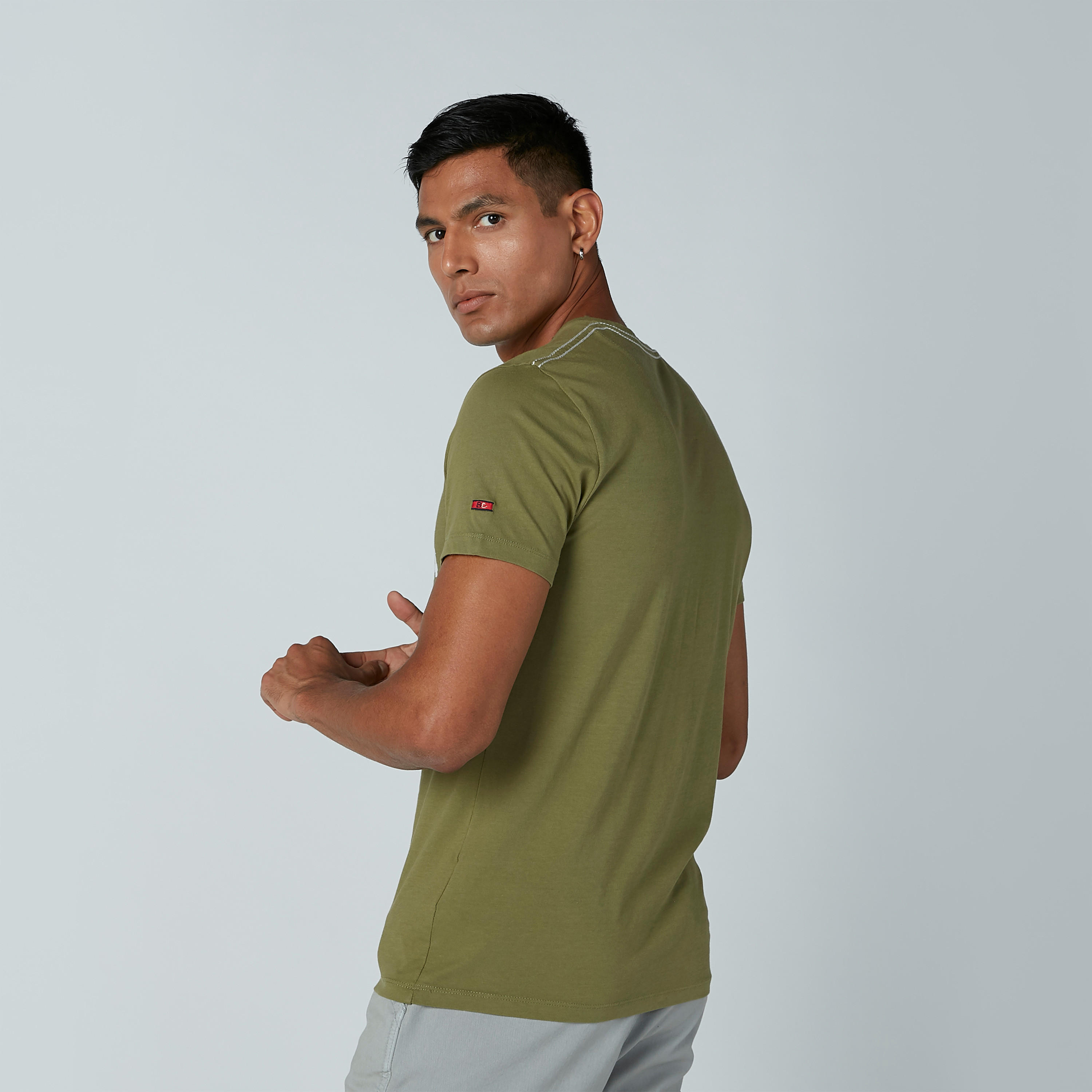 تيشيرت كاجوال بأكمام قصيرة وطبعات بيينج هيومان-men-clothing-tshirtsandpolos-tshirts-image-3