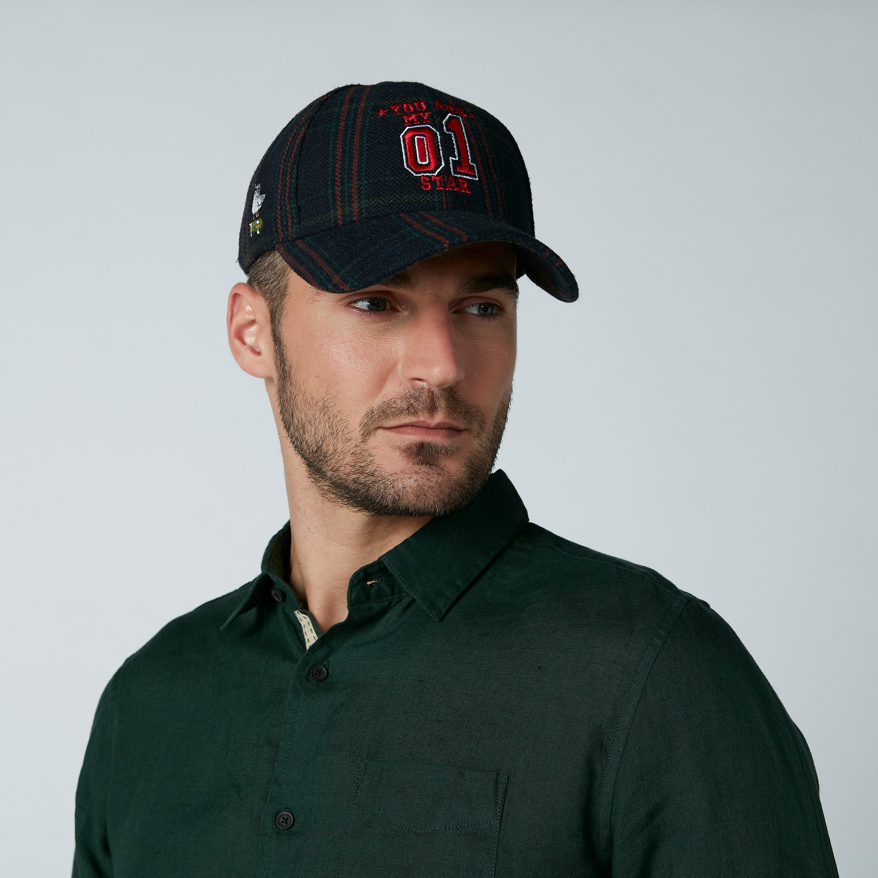 تيشيرت سادة بأكمام طويلة وجيب من بيينج هيومان-men-clothing-shirts-image-3