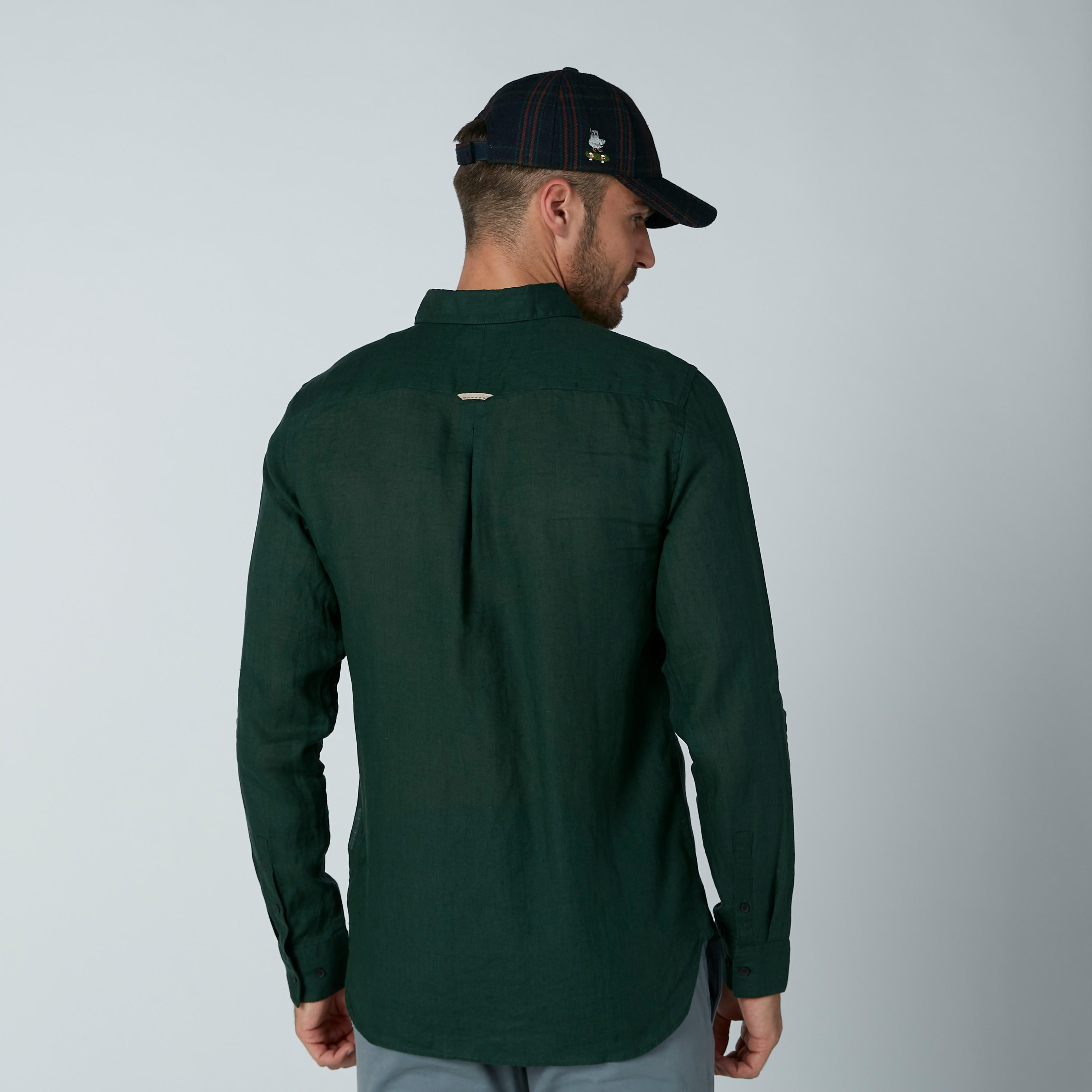 تيشيرت سادة بأكمام طويلة وجيب من بيينج هيومان-men-clothing-shirts-image-4