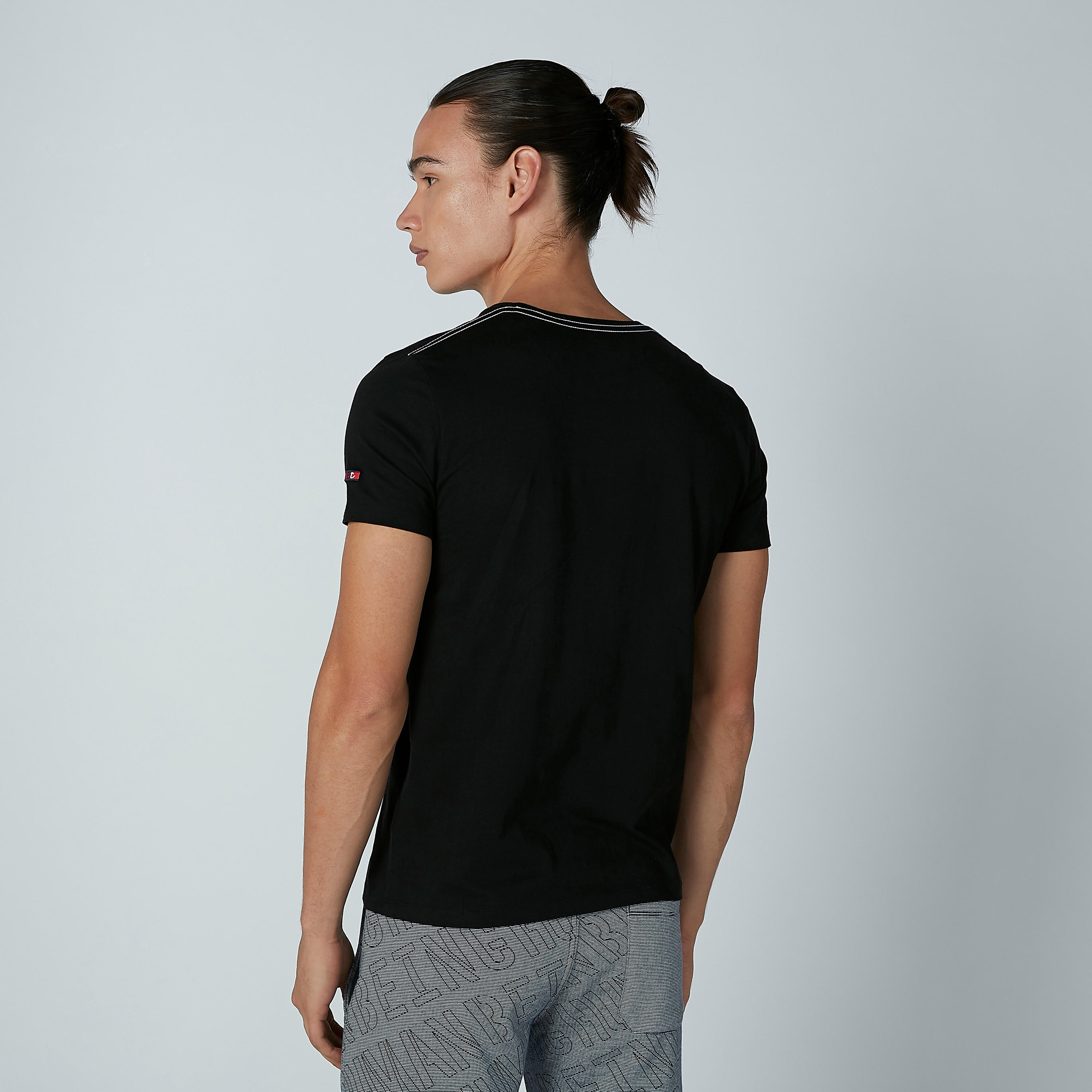 تيشيرت بأكمام قصيرة وطبعات بيينج هيومان-men-clothing-tshirtsandpolos-tshirts-image-3