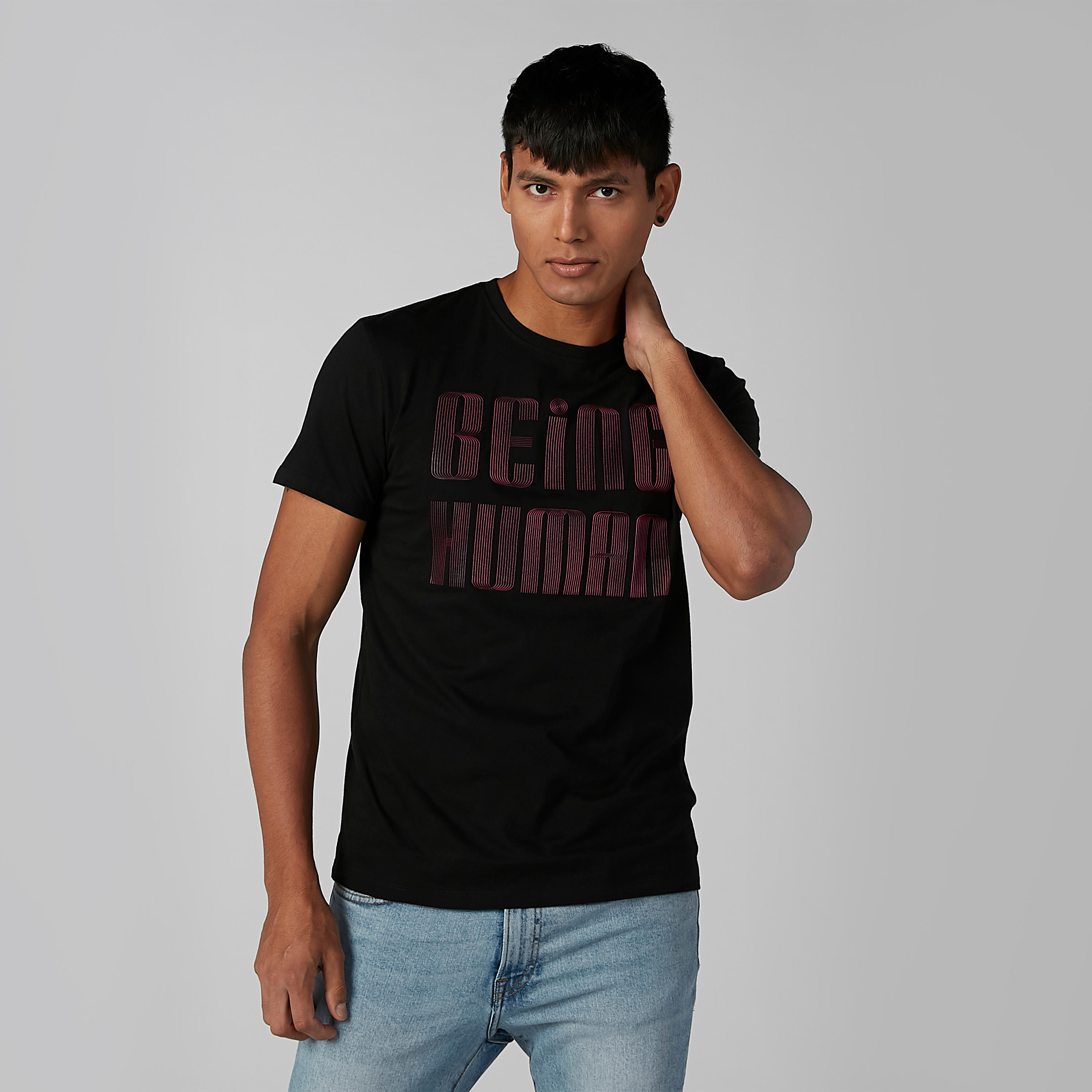 تيشيرت بياقة مستديرة وأكمام قصيرة وطبعات بيينج هيومان-men-clothing-tshirtsandpolos-tshirts-image-1