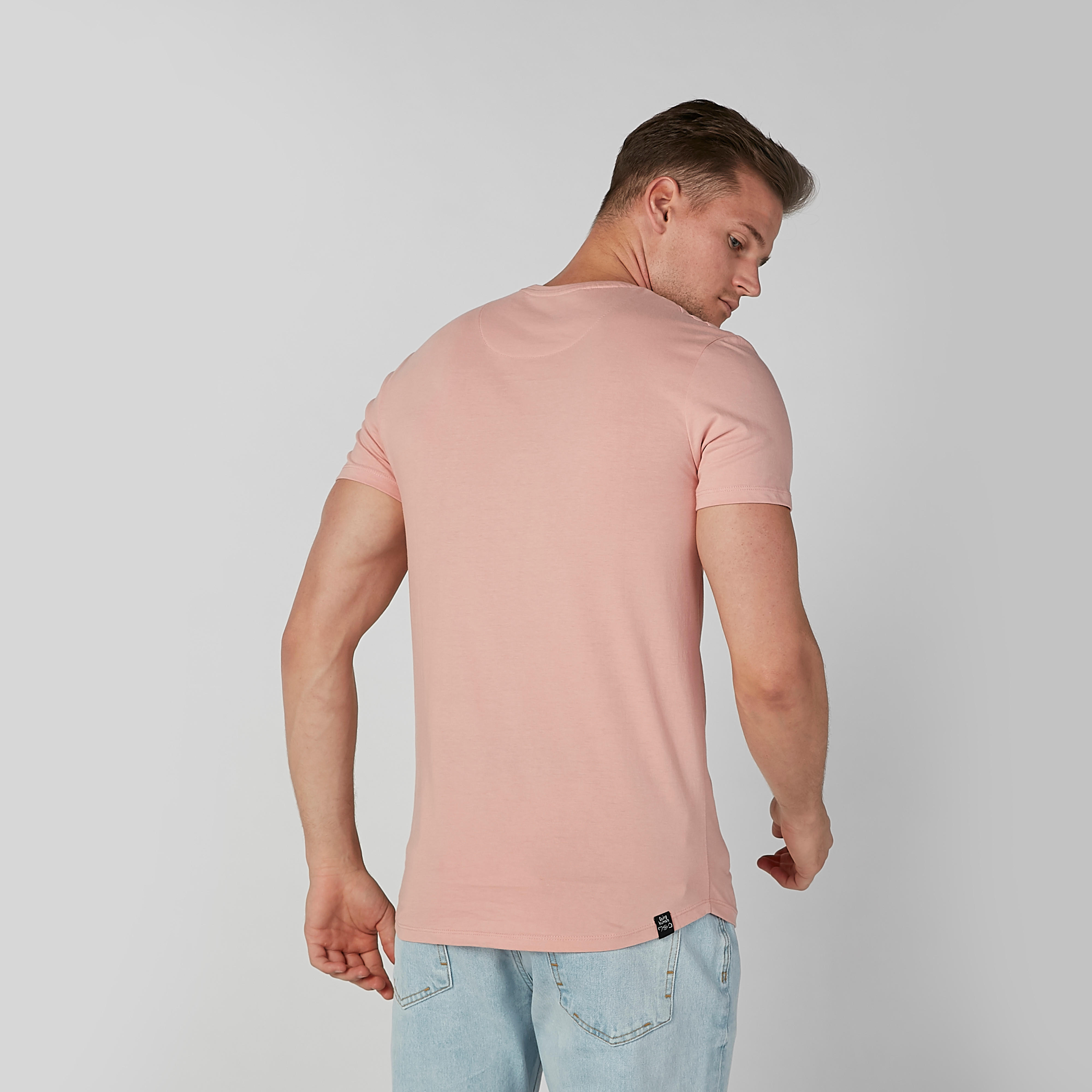 تيشيرت بياقة مستديرة وأكمام قصيرة وطبعات بيينج هيومان-men-clothing-tshirtsandpolos-tshirts-image-4