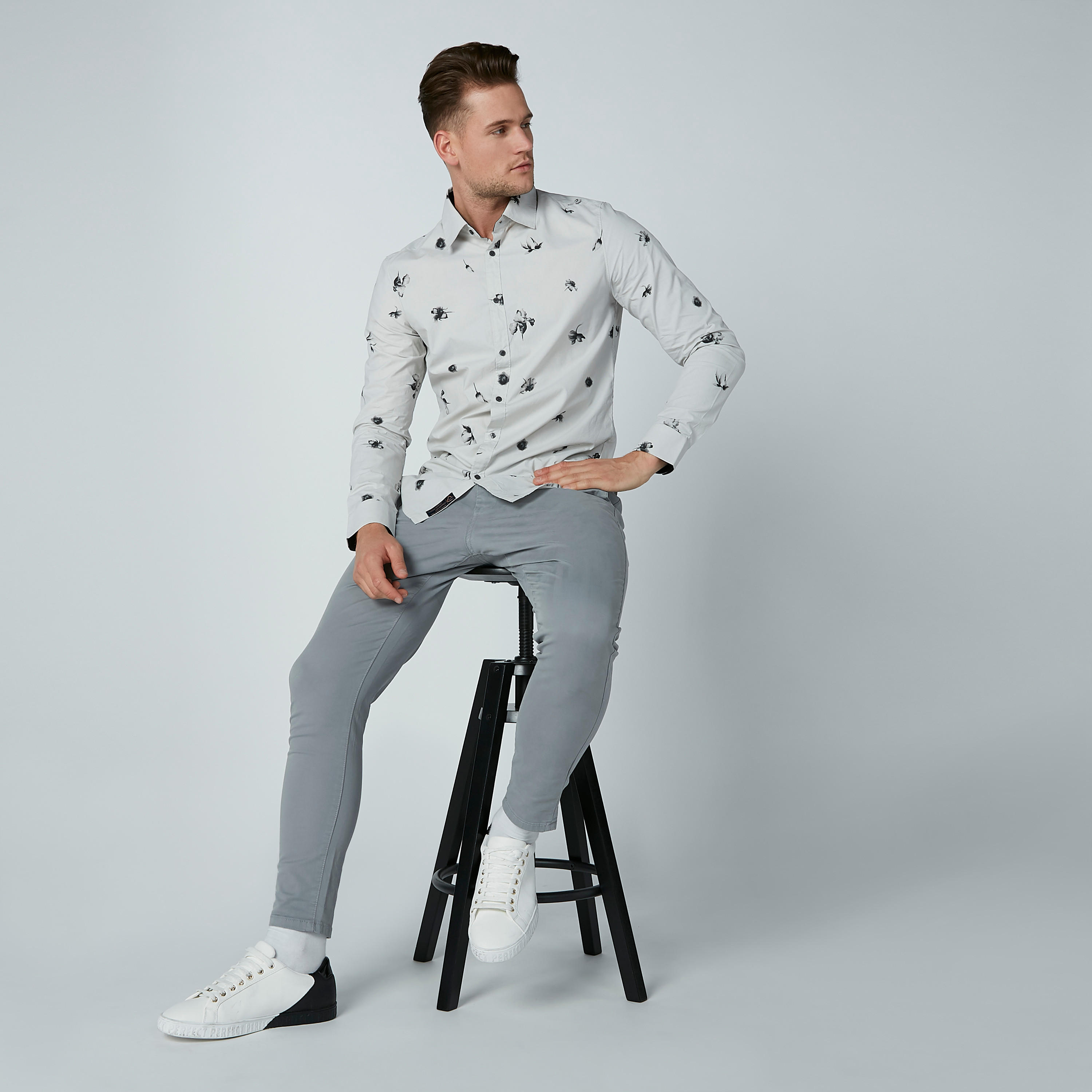 قميص بأكمام طويلة وطبعات بيينج هيومان-men-clothing-shirts-image-1