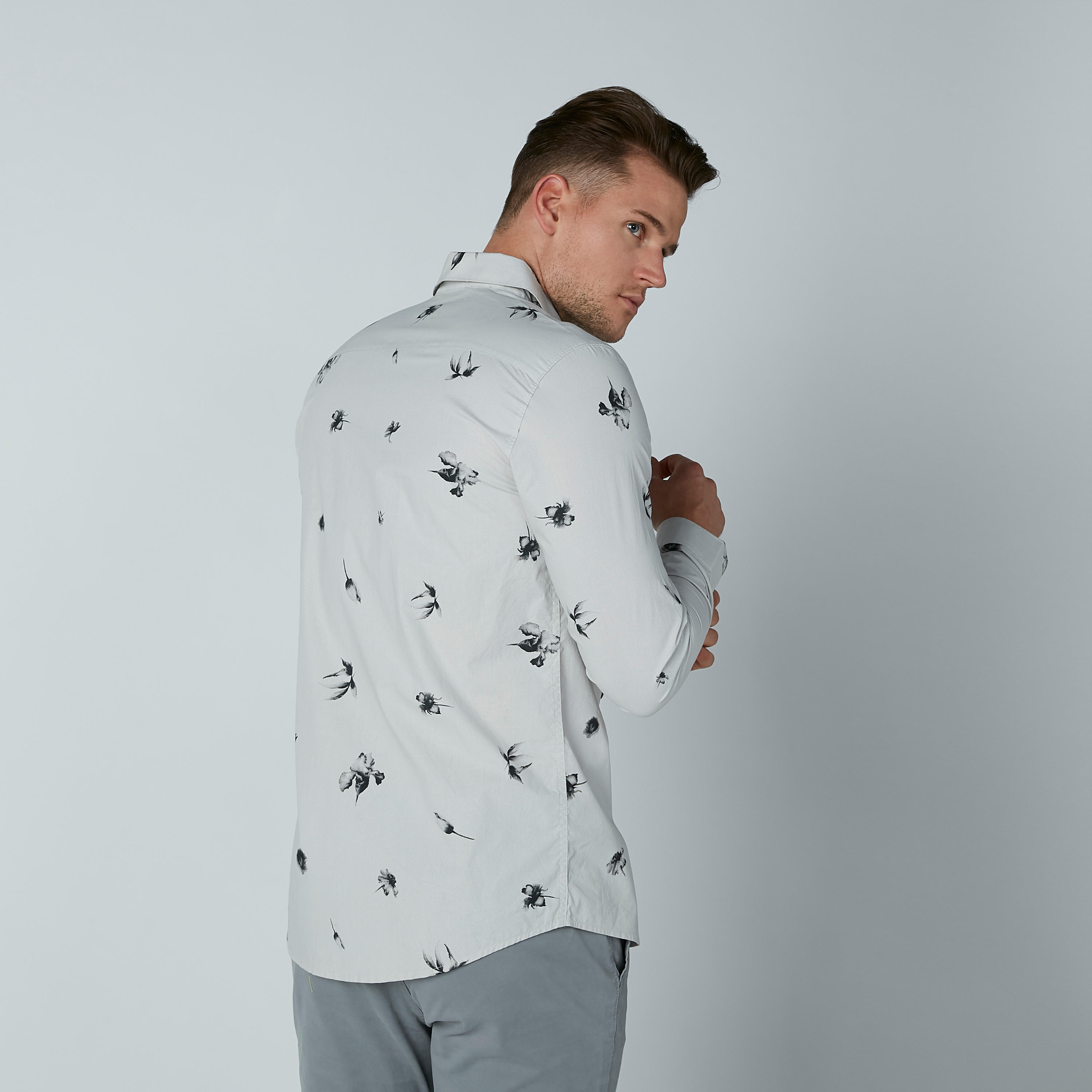 قميص بأكمام طويلة وطبعات بيينج هيومان-men-clothing-shirts-image-5