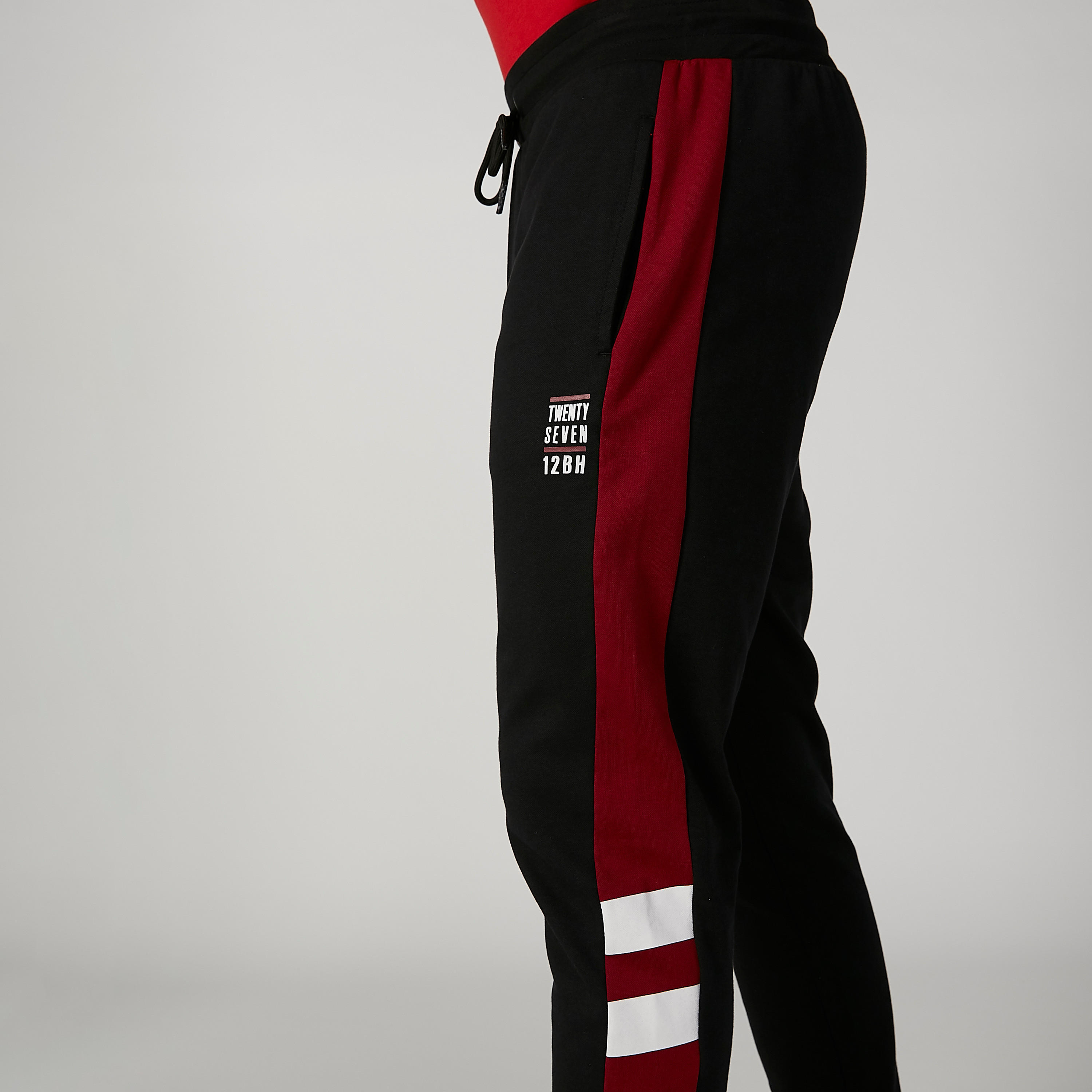 بنطلون رياضي بطبعات وارتفاع متوسط وخصر مطاطي ورباط-men-clothing-bottoms-joggers-image-5