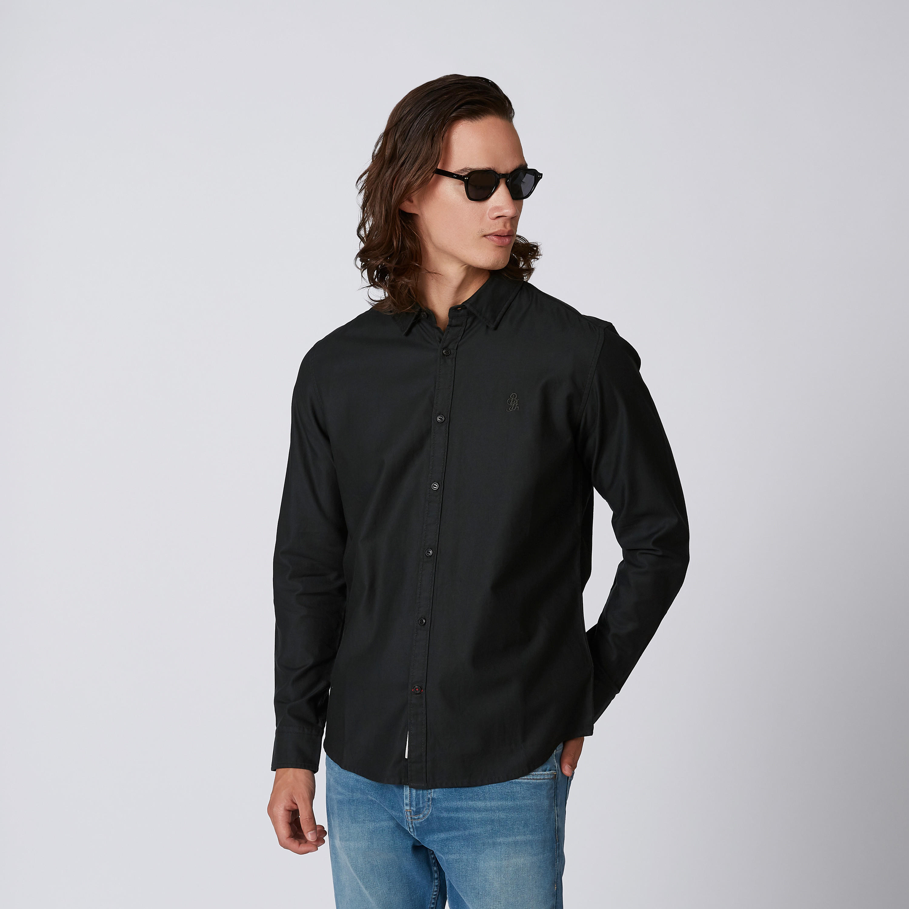 قميص سادة بياقة عاديّة وأكمام طويلة من بيينج هيومان-men-clothing-shirts-image-1