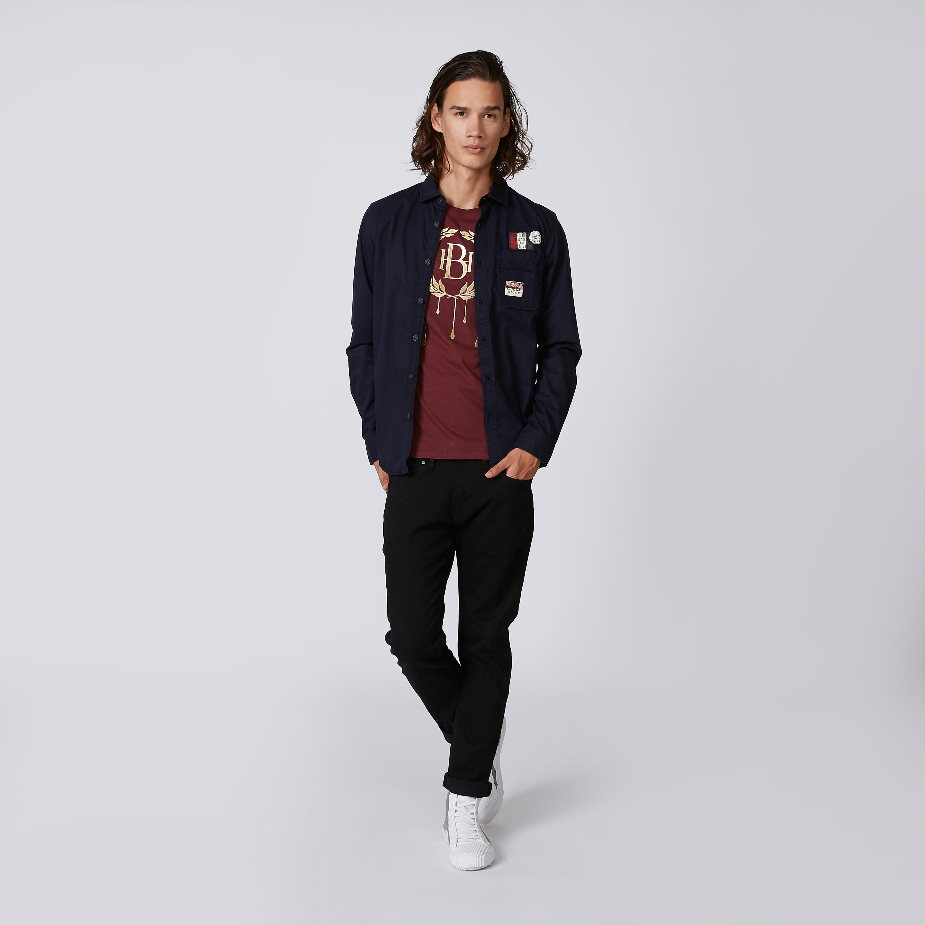 قميص بأكمام طويلة وطبعات بيينج هيومان-men-clothing-shirts-image-4