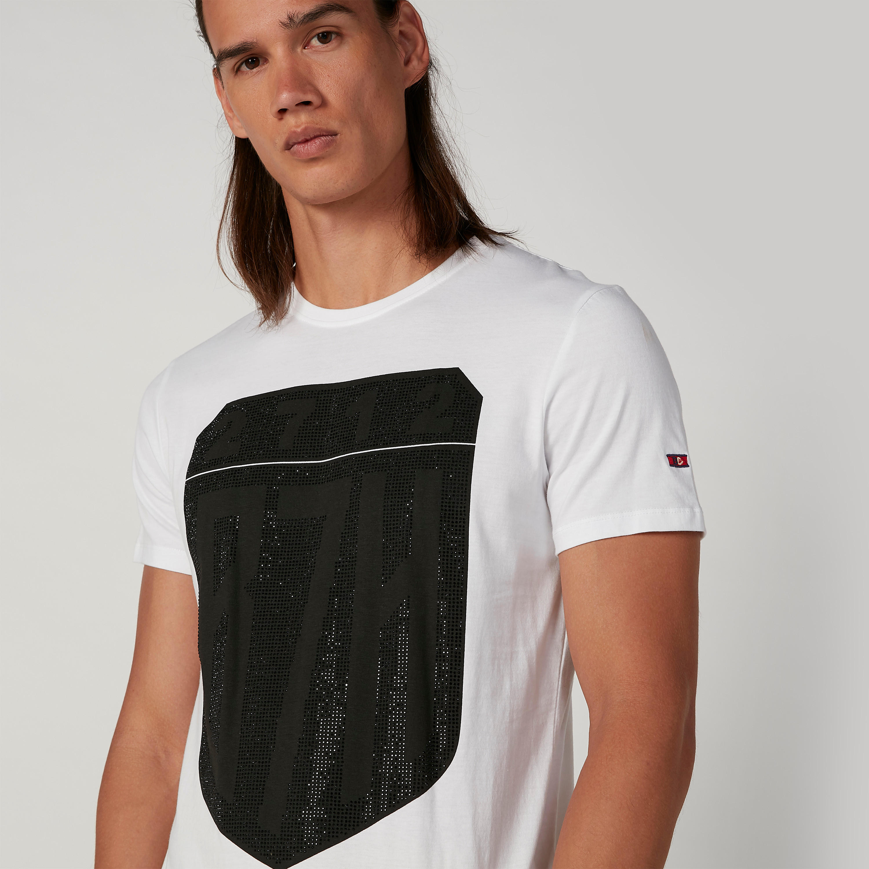 تيشيرت بياقة ضيّقة وأكمام قصيرة وطبعات بيينج هيومان-men-clothing-tshirtsandpolos-tshirts-image-4