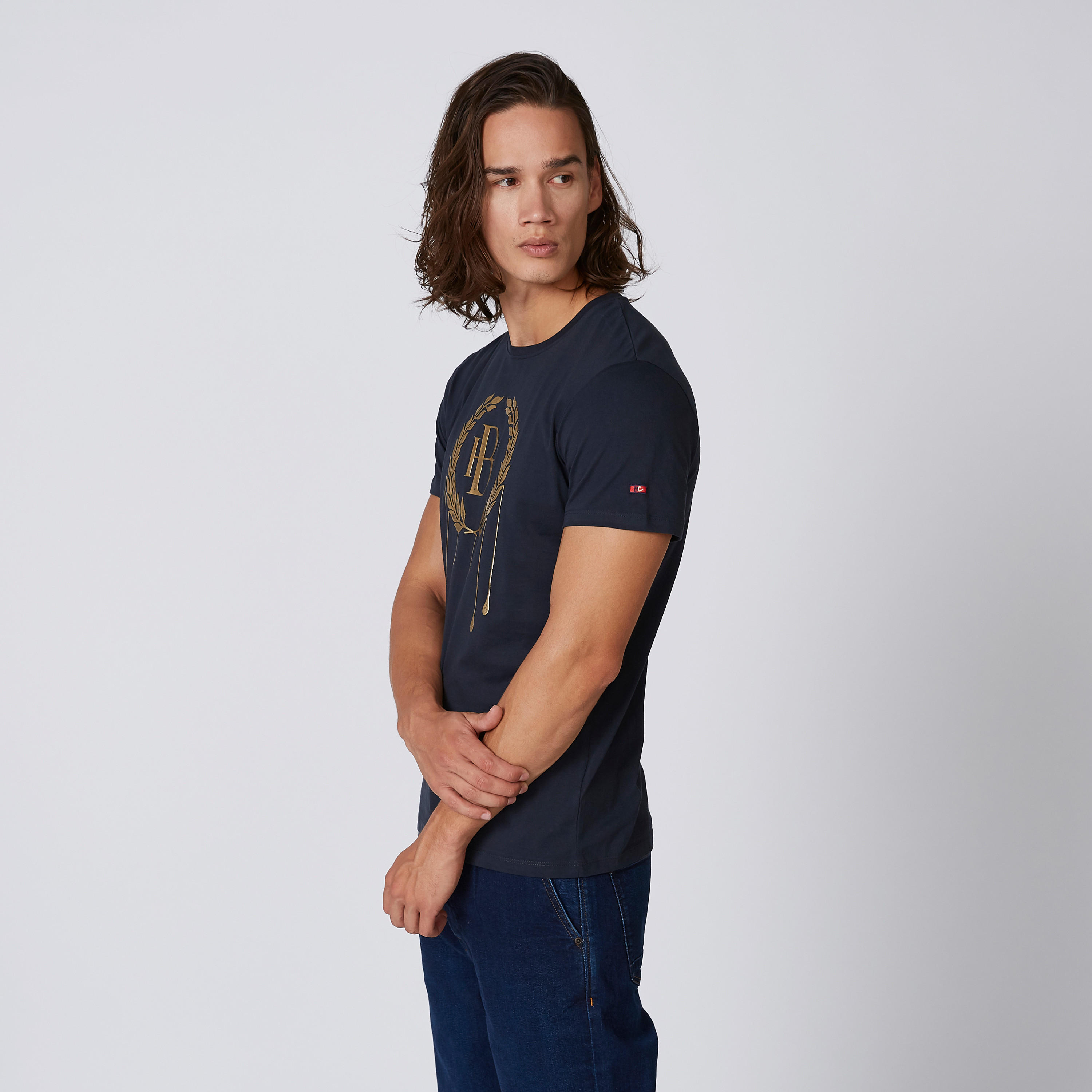 تيشيرت بياقة مستديرة وأكمام قصيرة وطبعات بيينج هيومان-men-clothing-tshirtsandpolos-tshirts-image-4