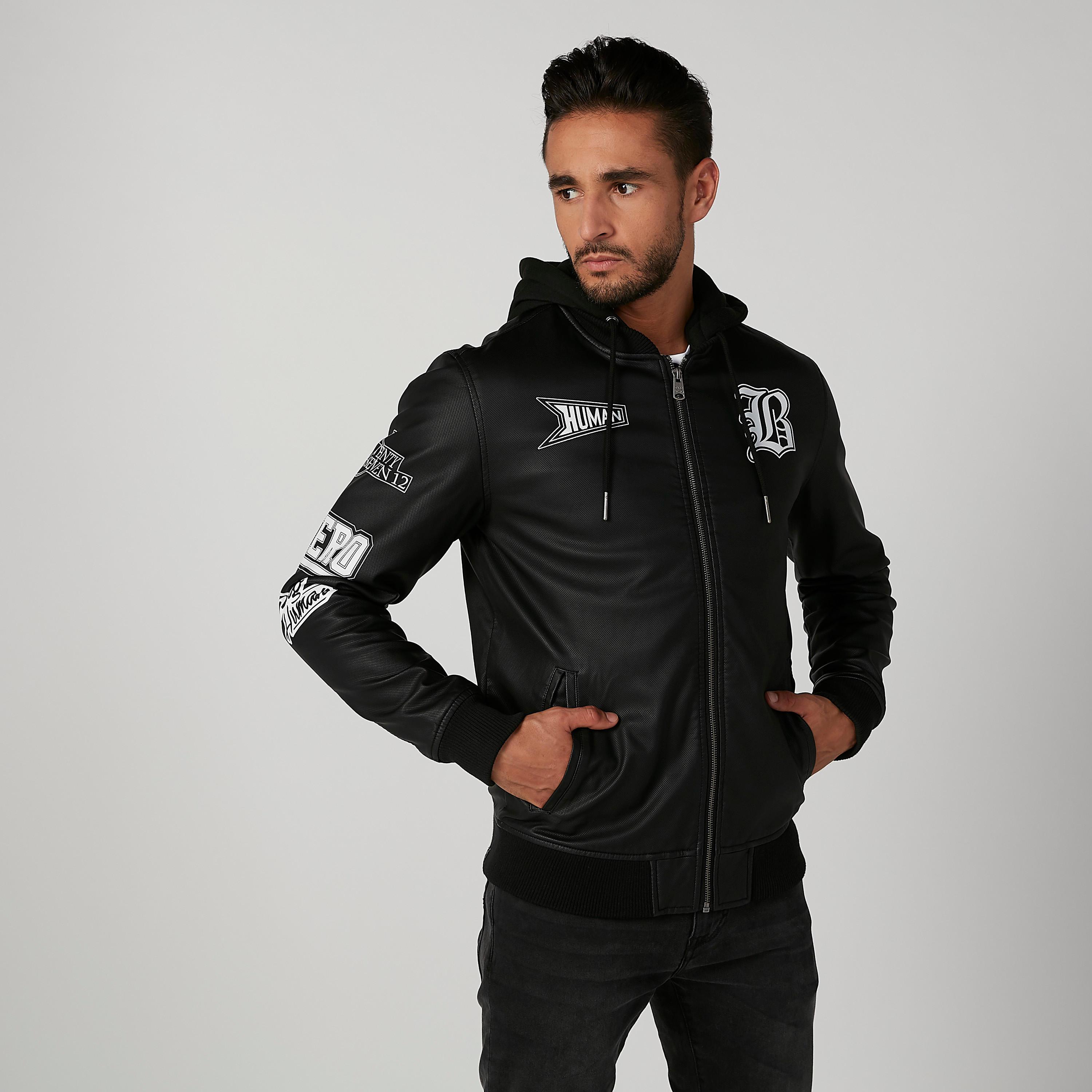 جاكيت بقبّعة وأكمام طويلة وطبعات بيينج هيومان-men-clothing-jacketsandblazers-jackets-image-1