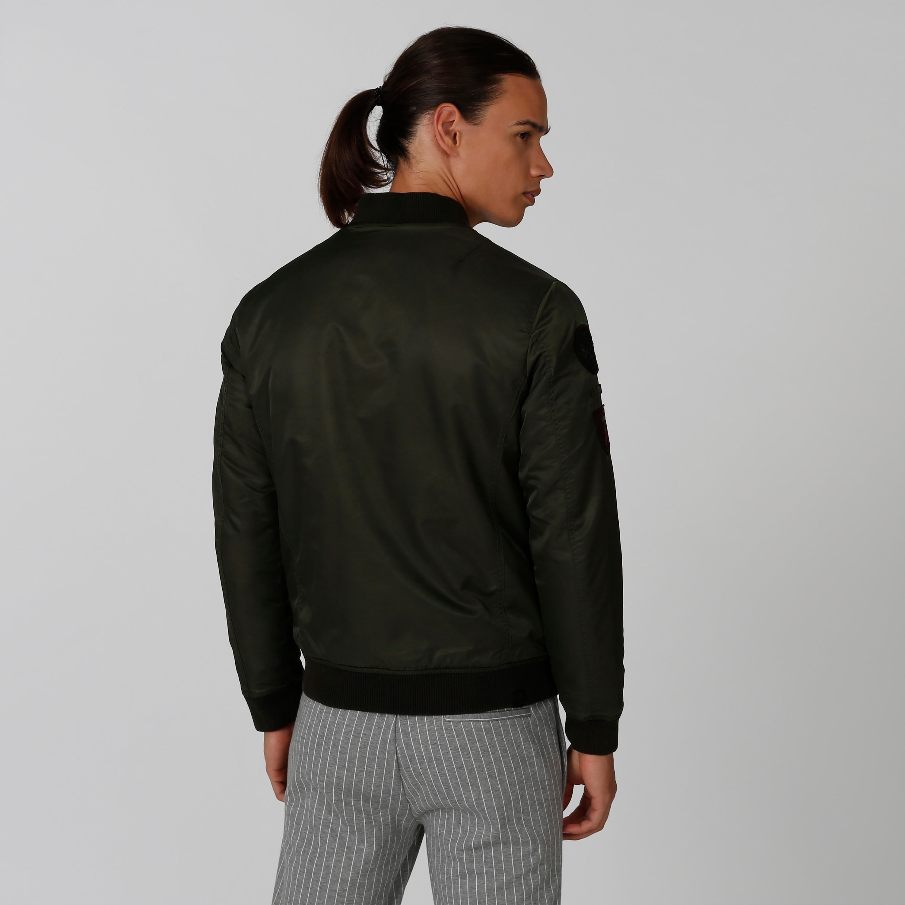 جاكيت بومبر بتزيينات من بيينج هيومان-men-clothing-jacketsandblazers-jackets-image-4