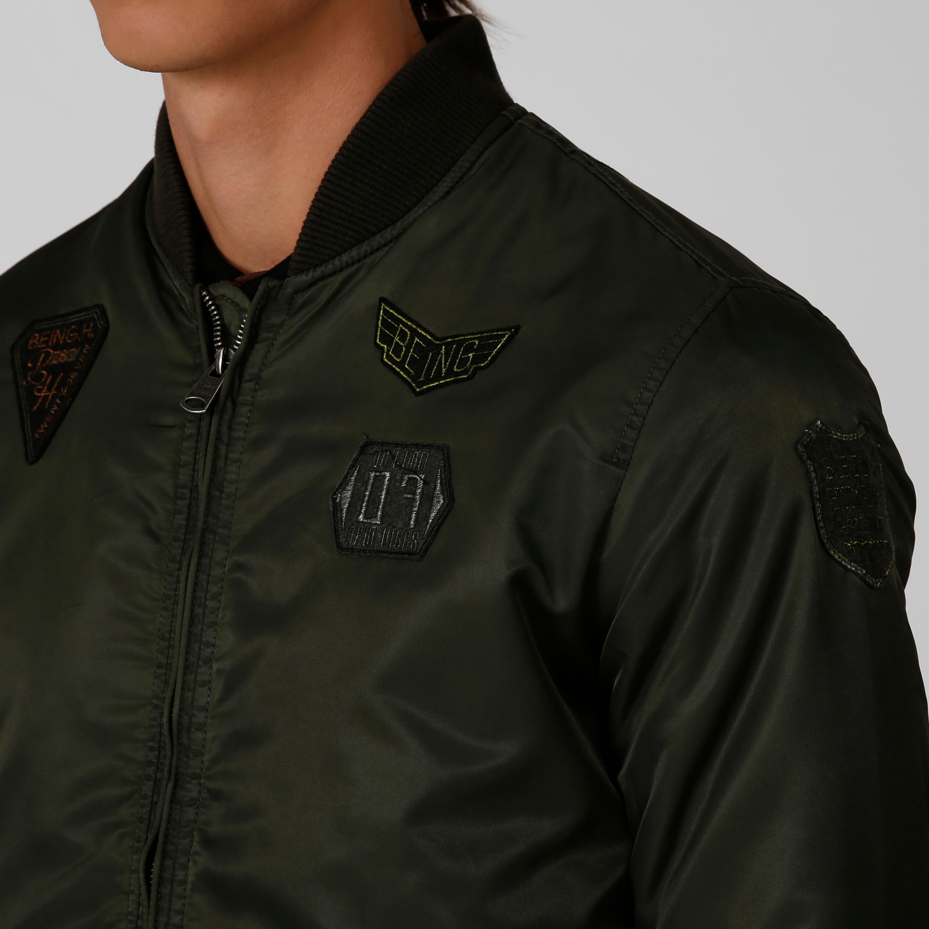 جاكيت بومبر بتزيينات من بيينج هيومان-men-clothing-jacketsandblazers-jackets-image-3