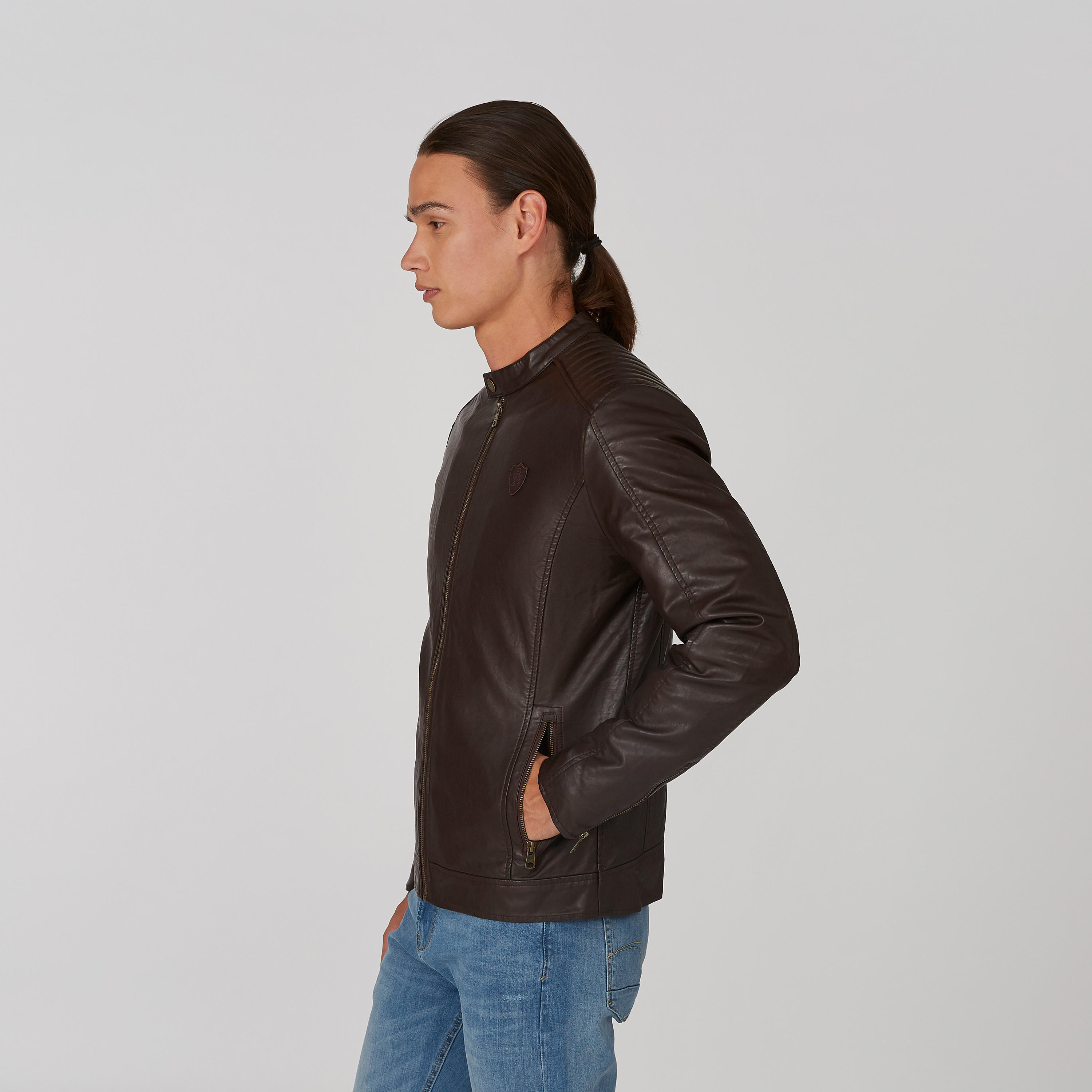 جاكيت بايكر بأكمام طويلة وجيوب كنغر من بيينج هيومان-men-clothing-jacketsandblazers-jackets-image-3