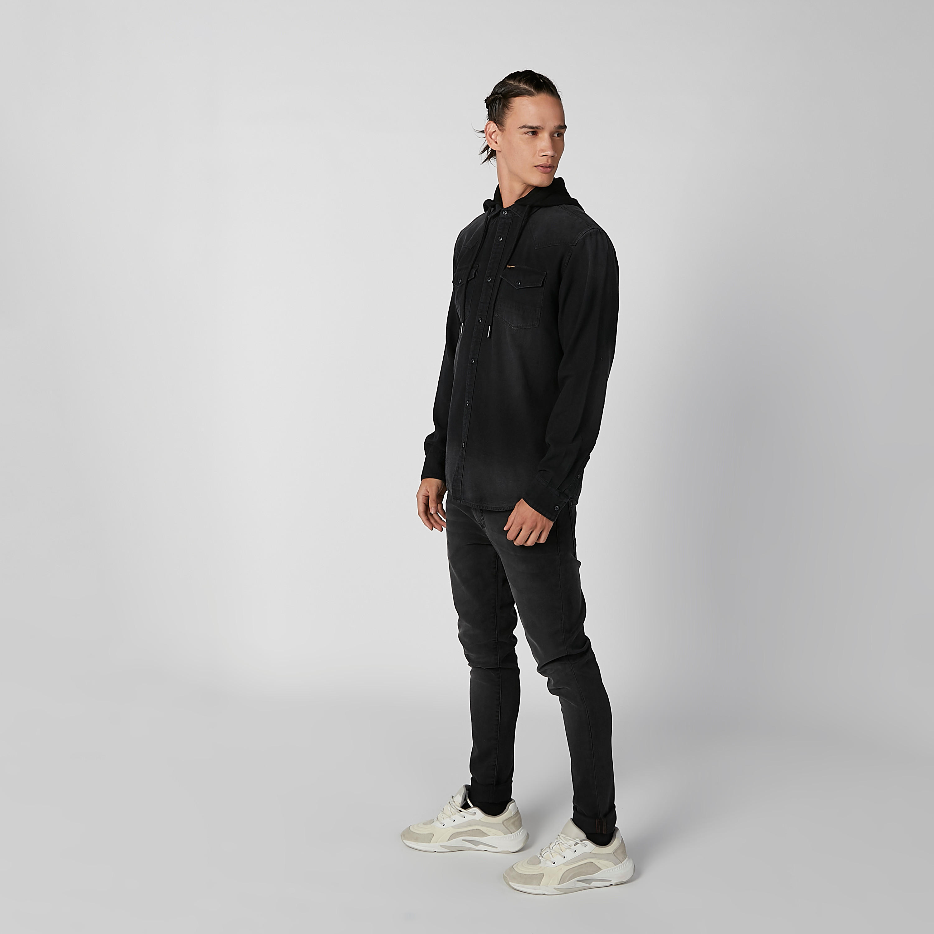 قميص سادة بقبّعة وأكمام طويلة من بيينج هيومان-men-clothing-shirts-image-2