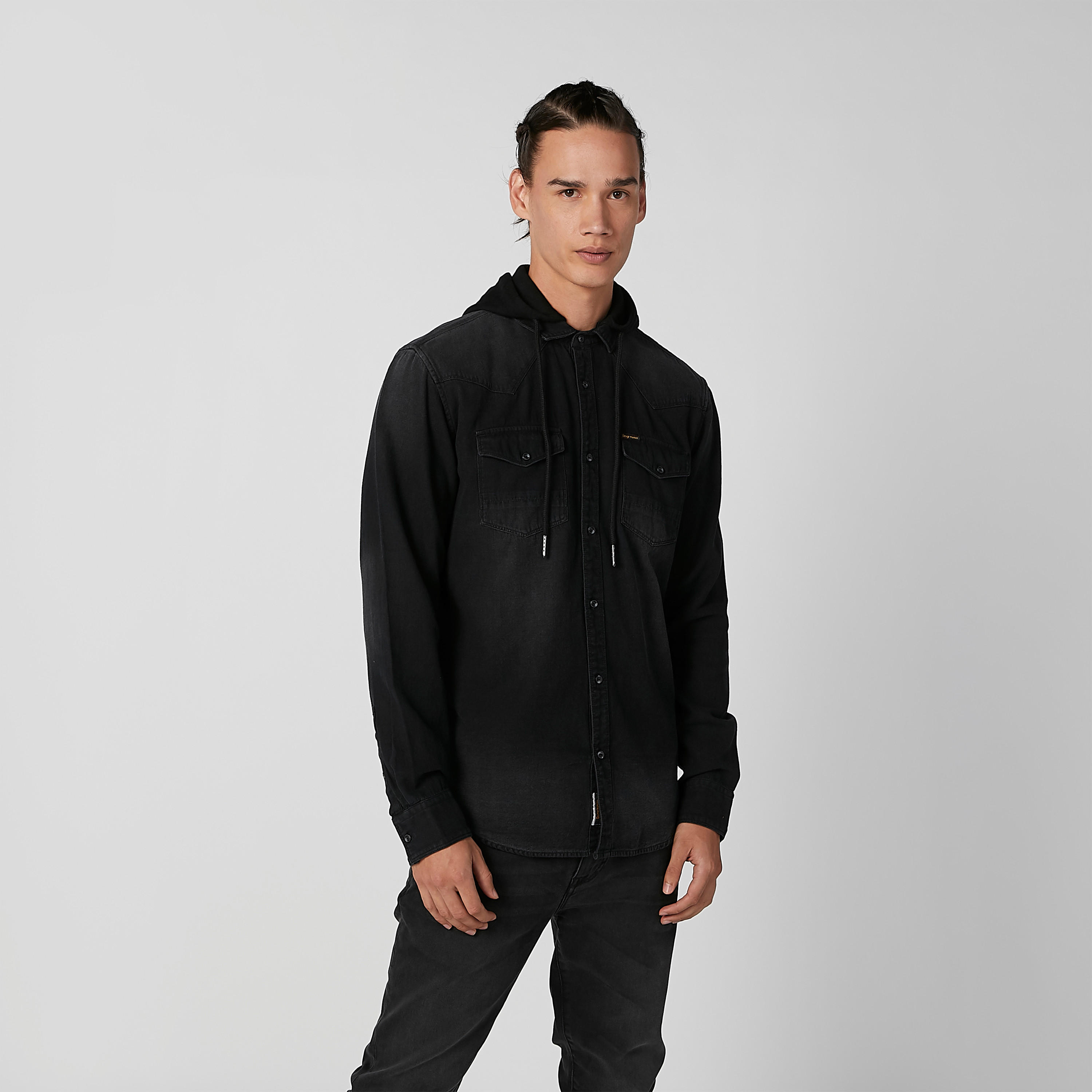 قميص سادة بقبّعة وأكمام طويلة من بيينج هيومان-men-clothing-shirts-image-3