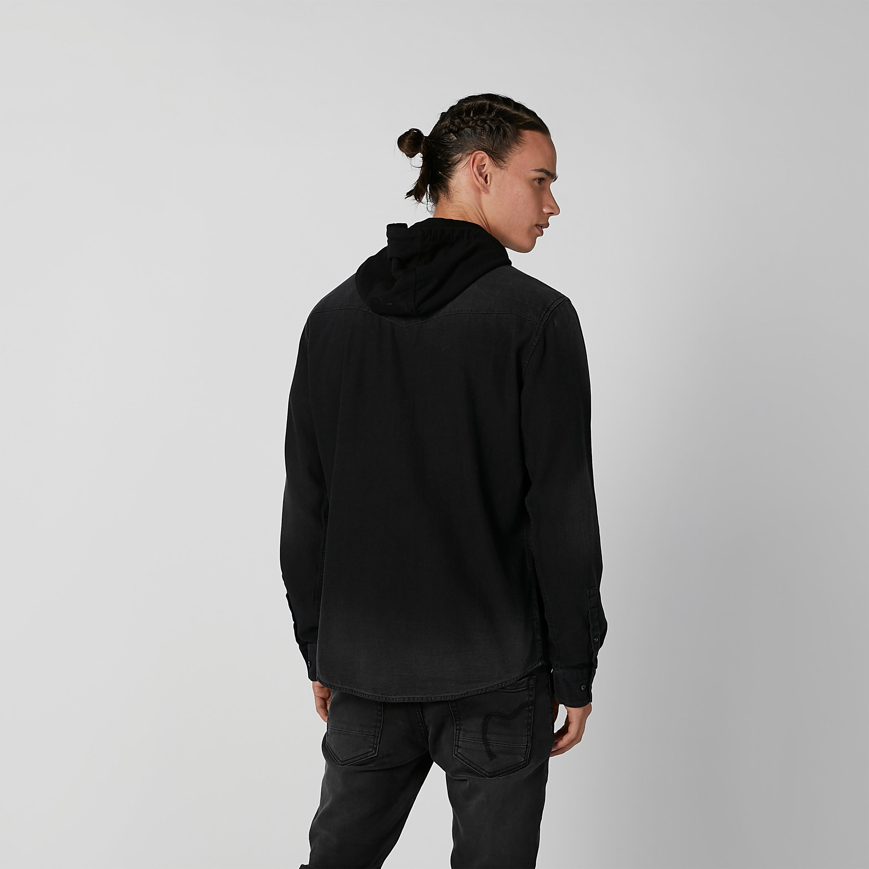 قميص سادة بقبّعة وأكمام طويلة من بيينج هيومان-men-clothing-shirts-image-6