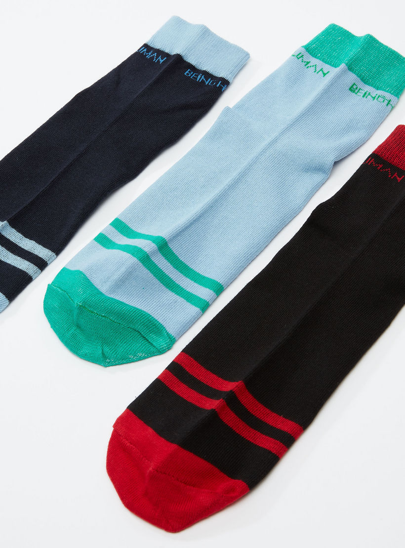 جوارب مقلّمة بطول الكاحل بحوّاف مضلّعة من بيينج هيومان - طقم من 3 أزواج-men-socks-image-3