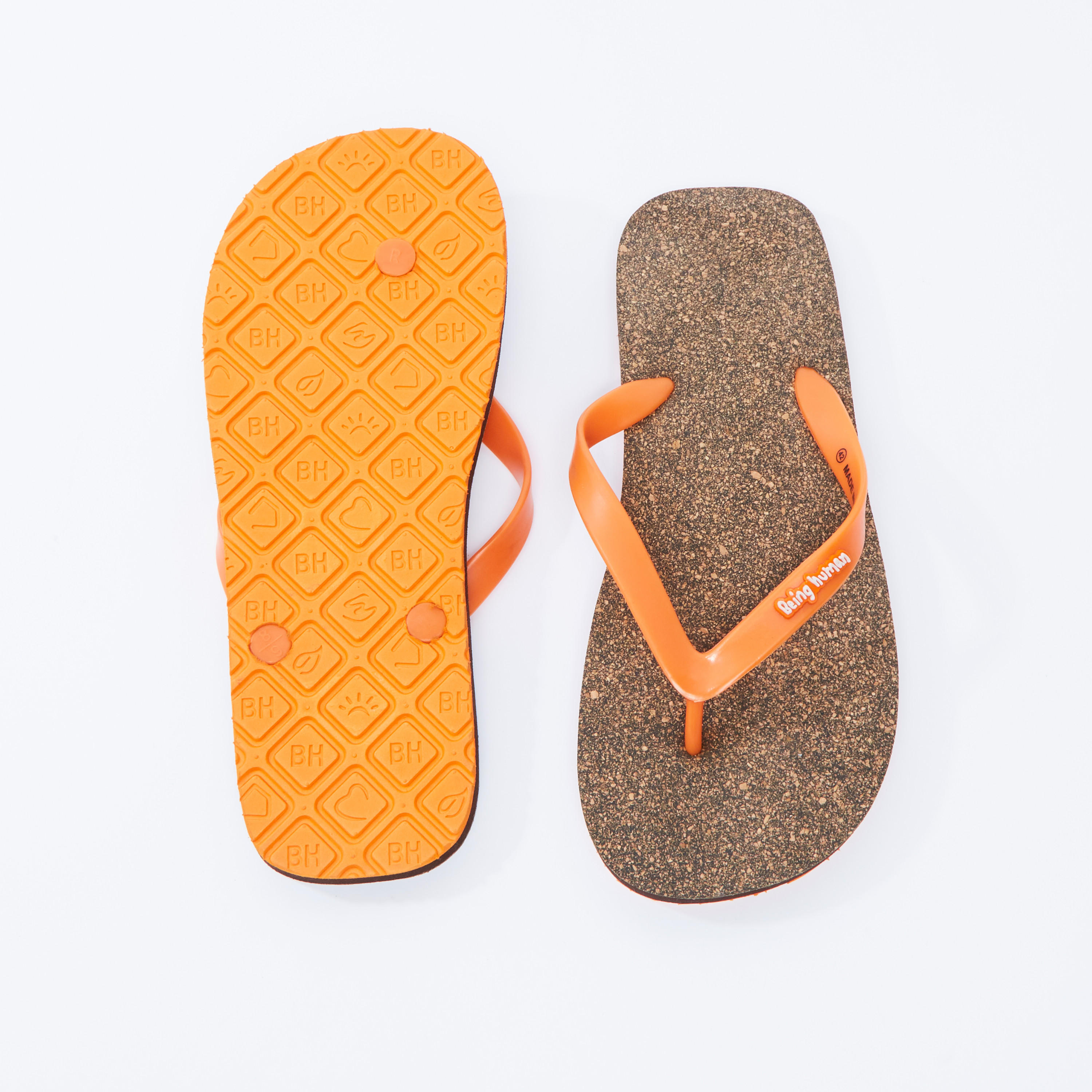 شبشب فليب فلوب بأحزمة بارزة الملمس وطبعات بيينج هيومان-men-shoes-flipflopsandslides-image-1