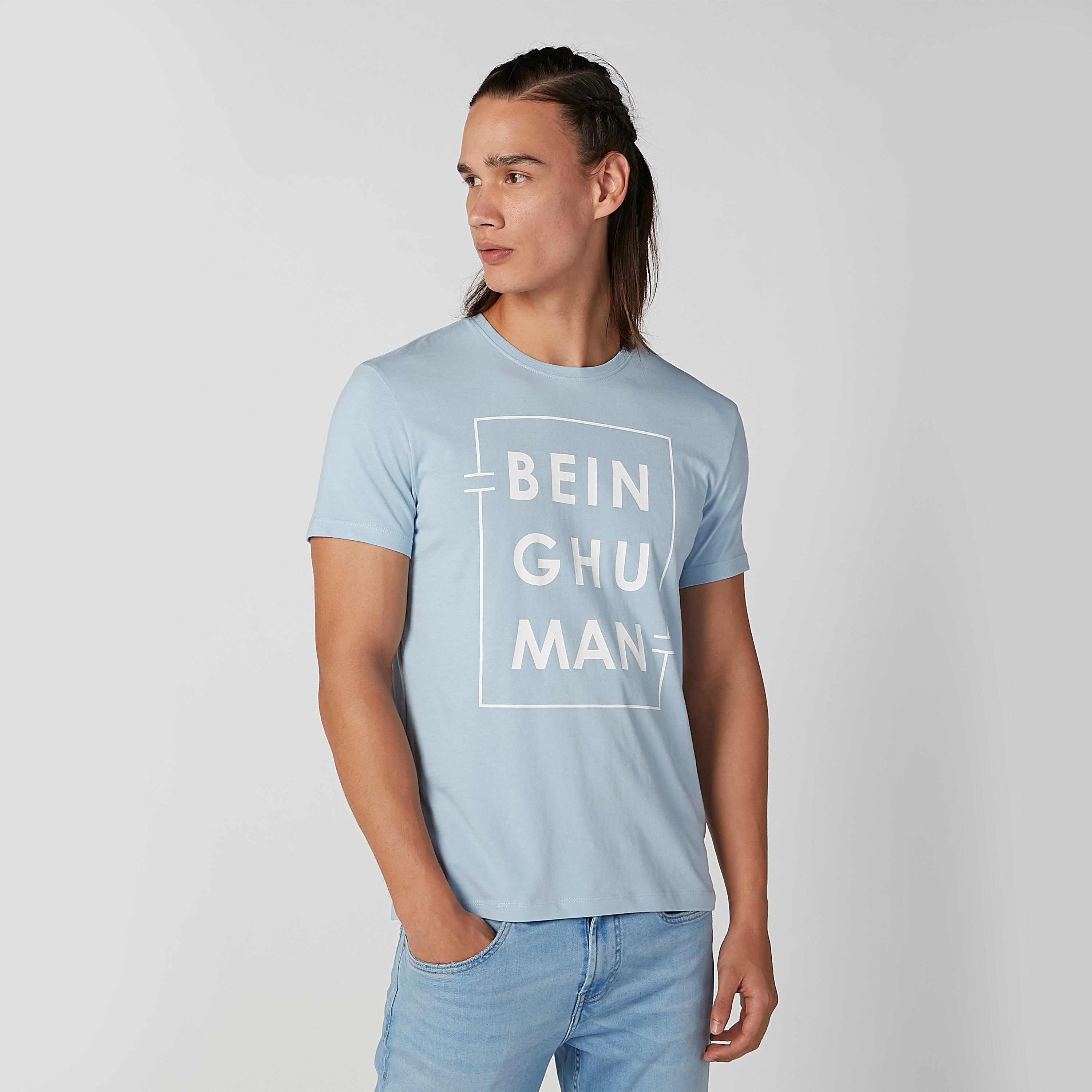 تيشيرت بياقة مستديرة وأكمام قصيرة وطبعات بيينج هيومان-men-clothing-tshirtsandpolos-tshirts-image-3