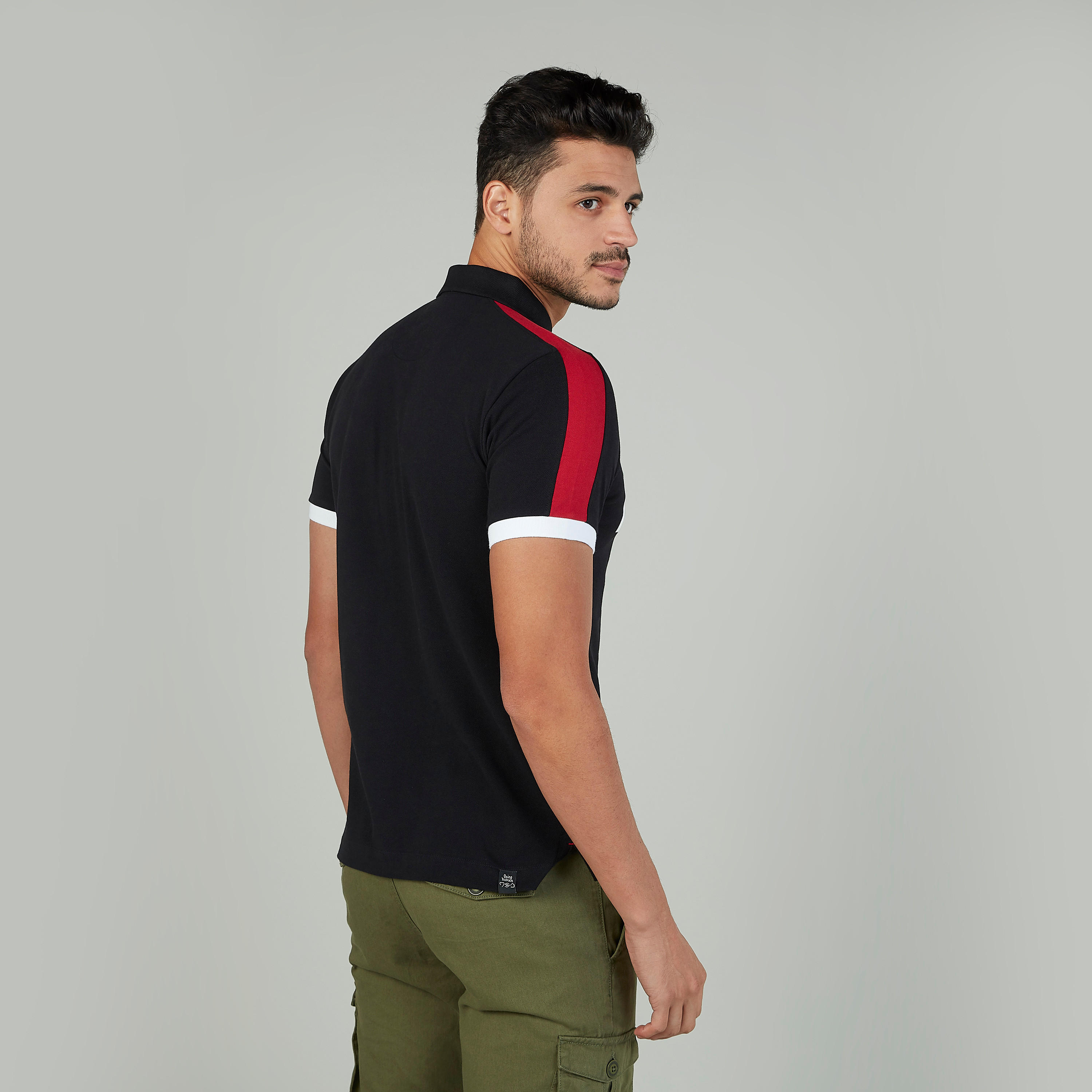 تيشيرت بأكمام مغايرة وياقة بولو وطبعات بيينج هيومان-men-clothing-tshirtsandpolos-polos-image-4