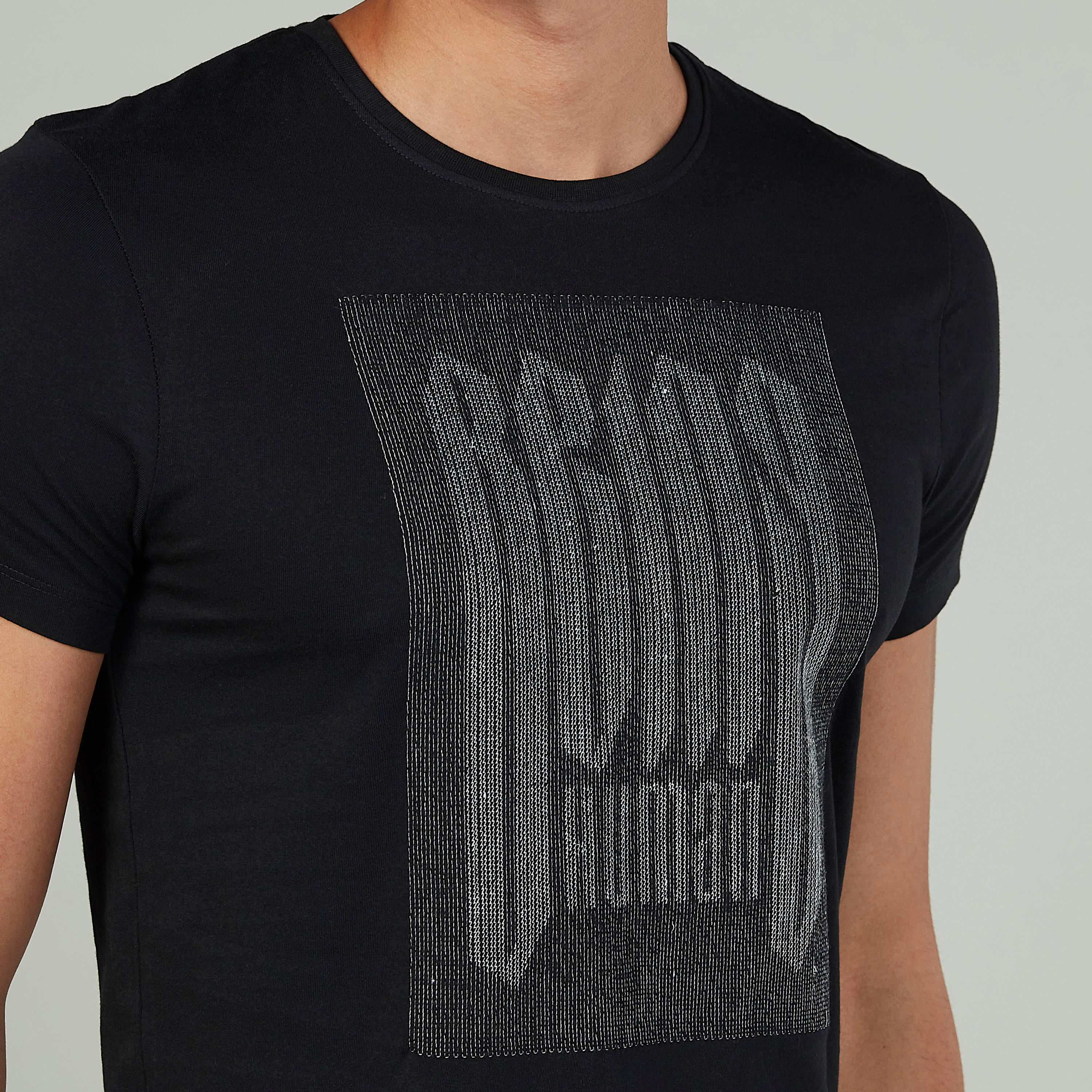 تيشيرت بياقة ضيّقة وأكمام قصيرة وطبعات بيينج هيومان-men-clothing-tshirtsandpolos-tshirts-image-3