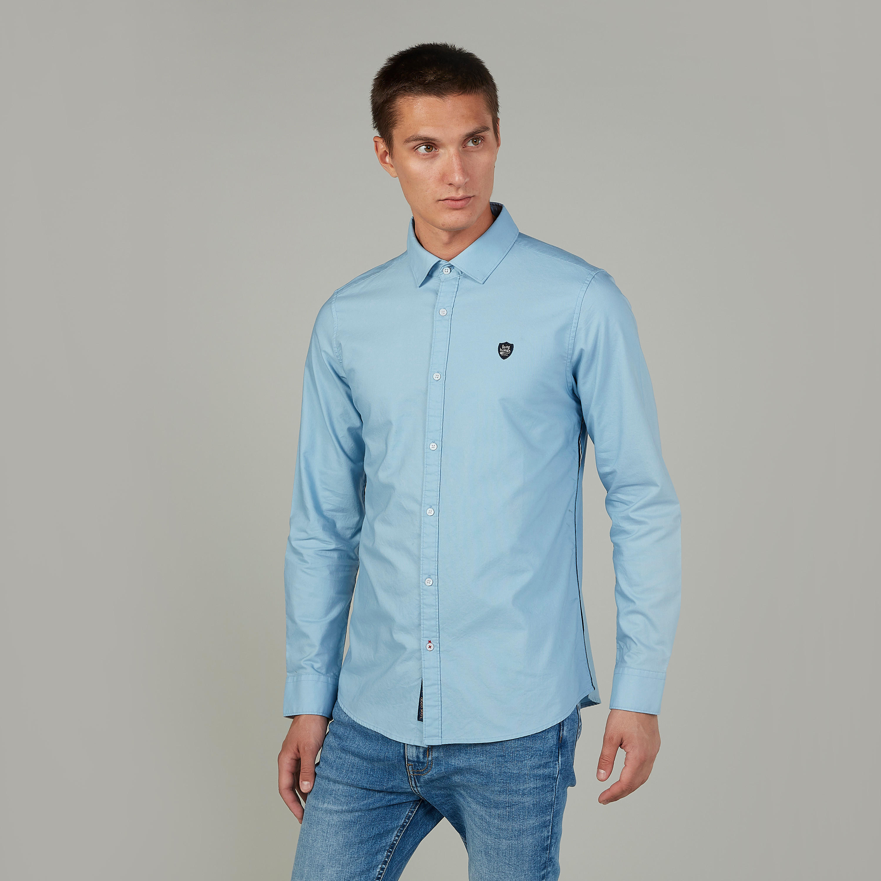 قميص سليم بارز الملمس بأكمام طويلة من بيينج هيومان-men-clothing-shirts-image-1