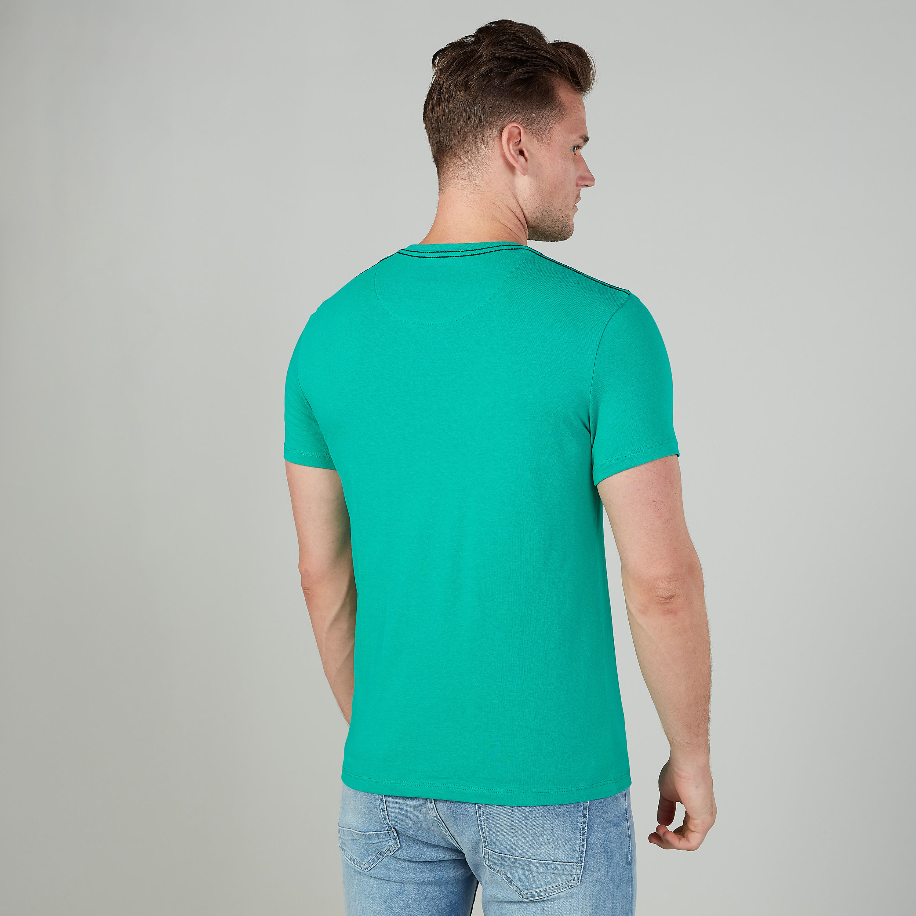 تيشيرت بياقة مستديرة وأكمام قصيرة وطبعات بيينج هيومان-men-clothing-tshirtsandpolos-tshirts-image-4