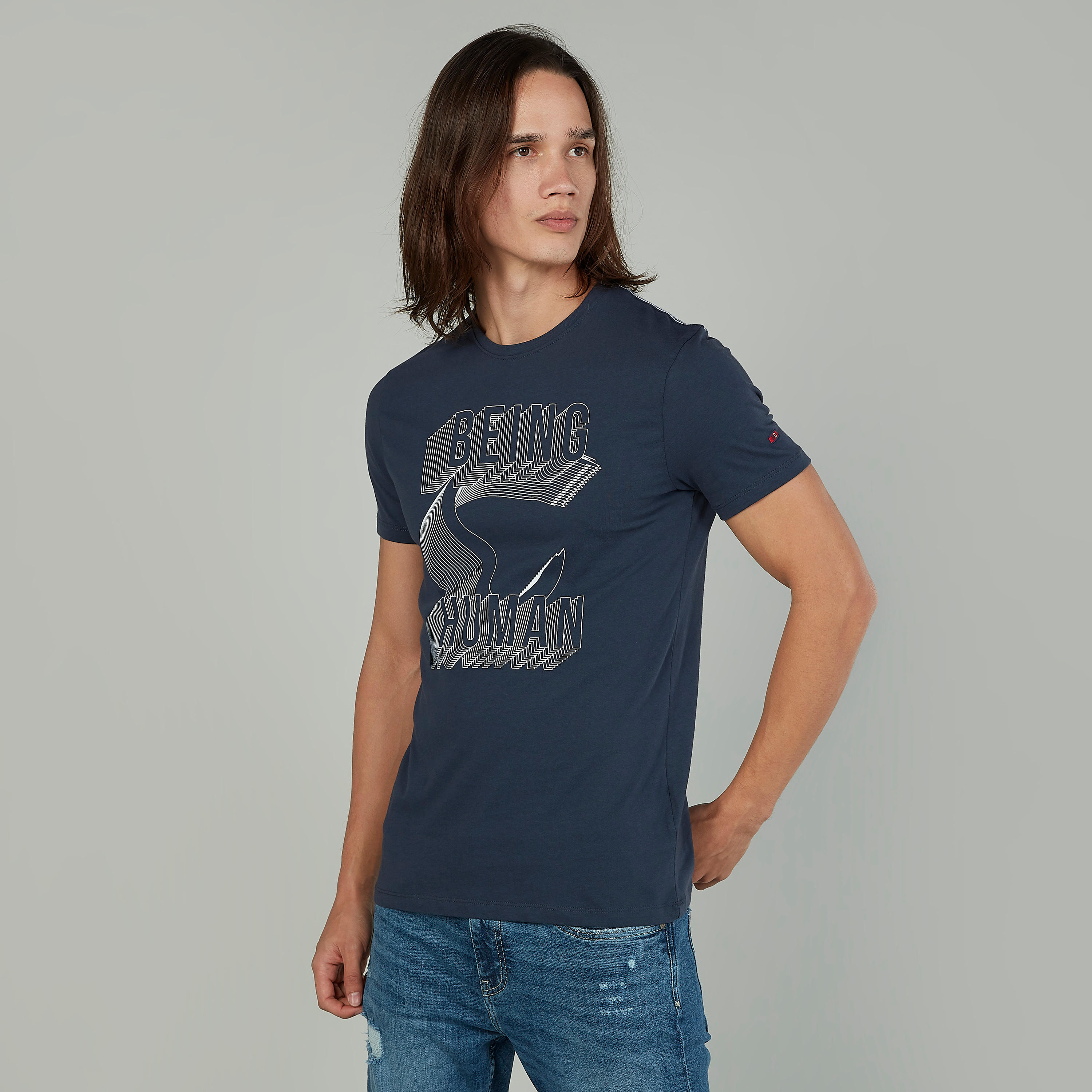 تيشيرت بياقة مستديرة وأكمام قصيرة وطبعات بيينج هيومان-men-clothing-tshirtsandpolos-tshirts-image-1