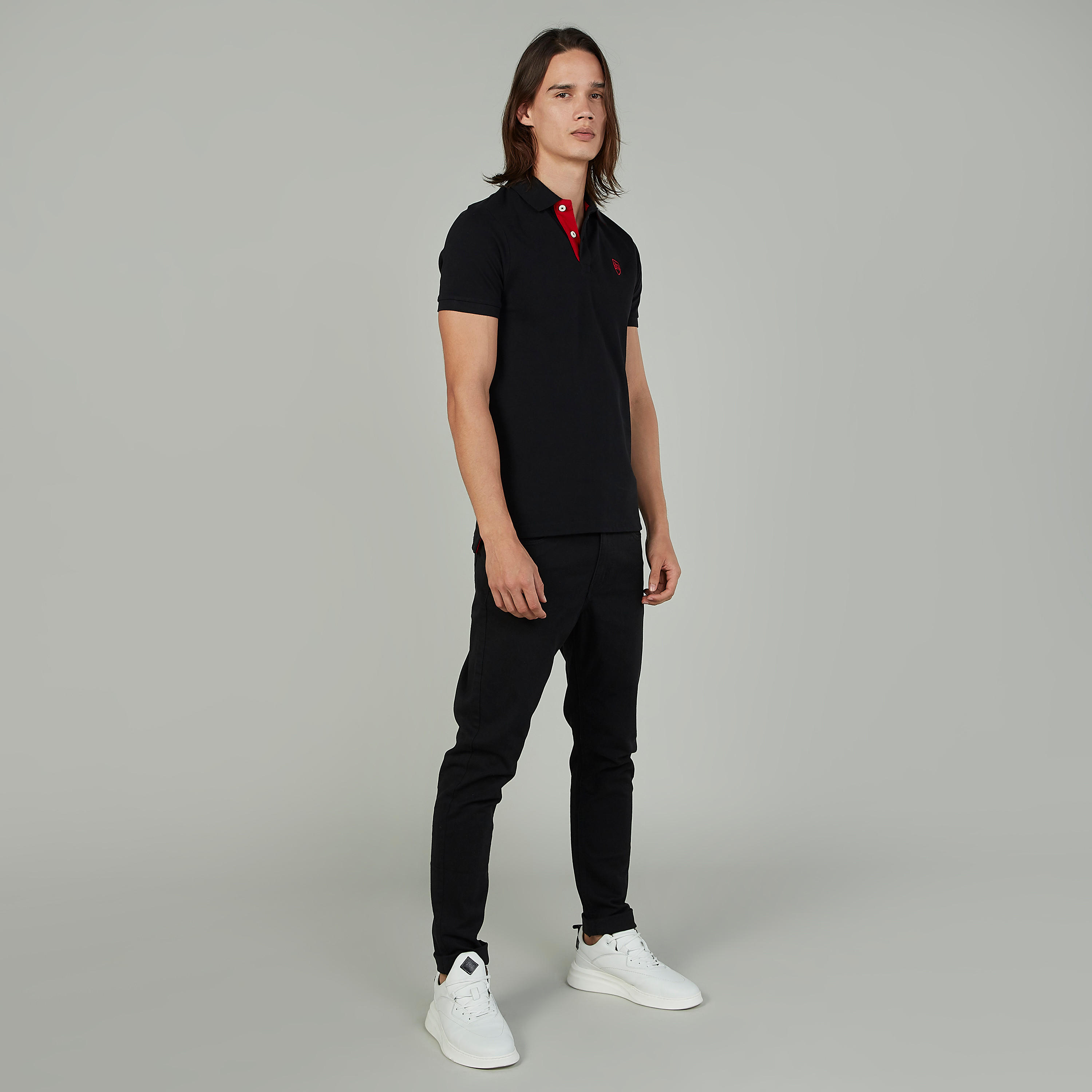 تيشيرت مطرّز بياقة بولو وأكمام قصيرة من بيينج هيومان-men-clothing-tshirtsandpolos-polos-image-2
