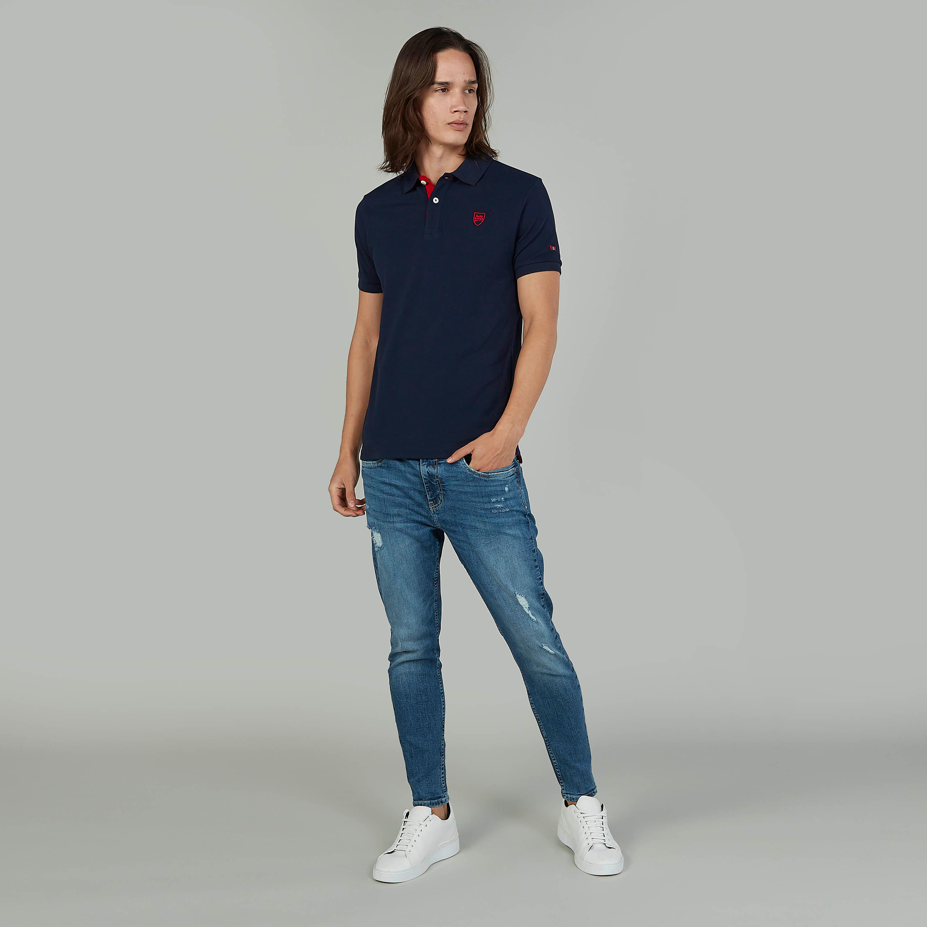 تيشيرت مطرّز بياقة بولو وأكمام قصيرة من بيينج هيومان-men-clothing-tshirtsandpolos-polos-image-2