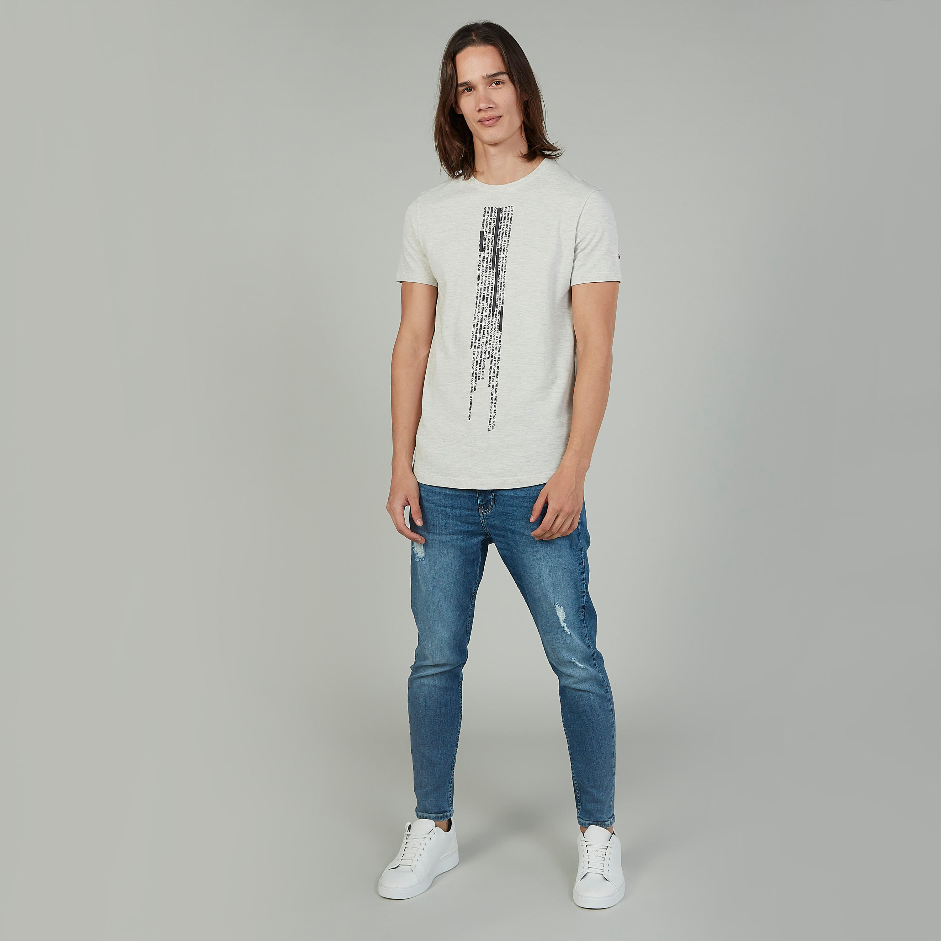 تيشيرت بياقة ضيّقة وأكمام قصيرة وطبعات بيينج هيومان-men-clothing-tshirtsandpolos-tshirts-image-2