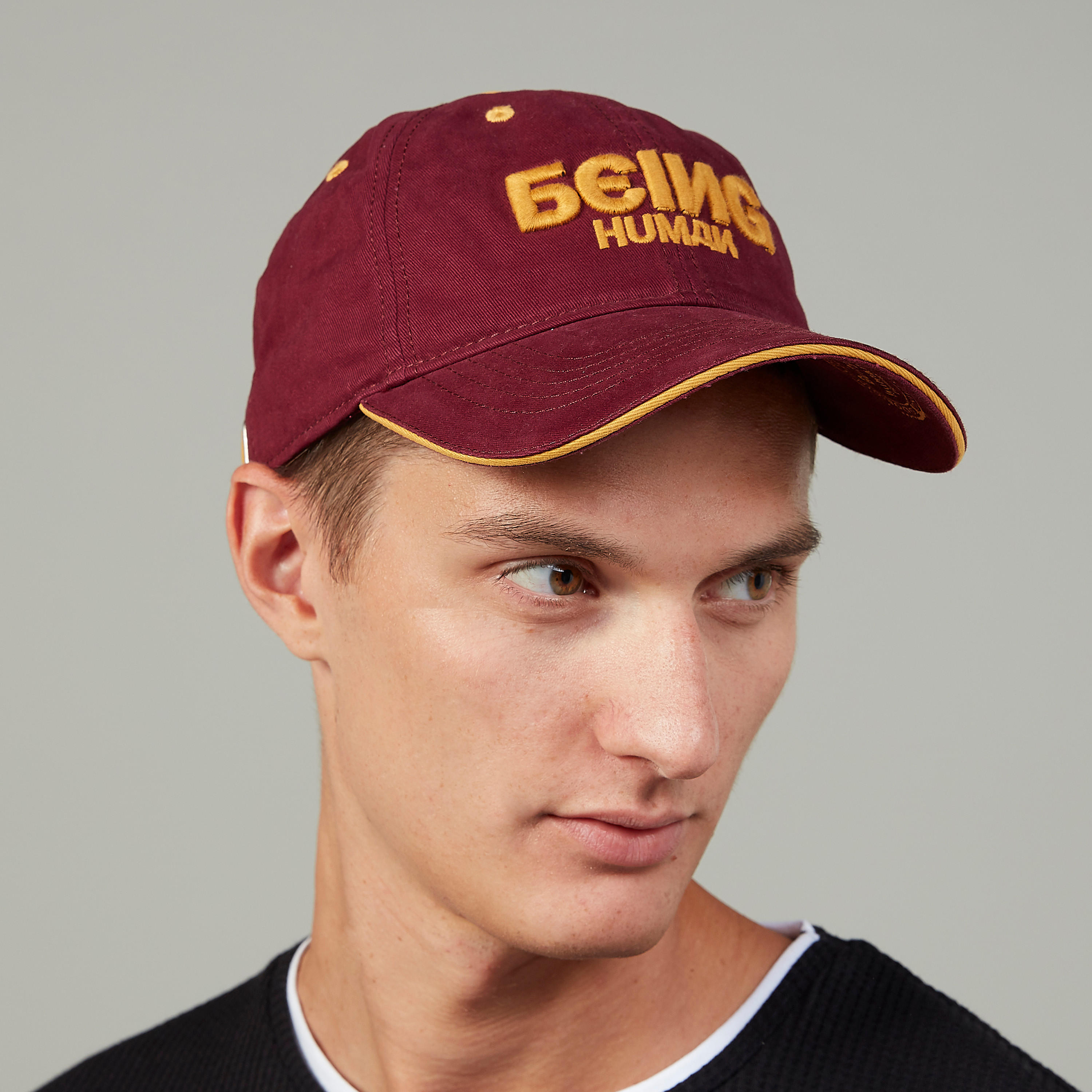 قبعة كاب بإبزيم إغلاق وطبعات بيينج هيومان-men-caps-image-2
