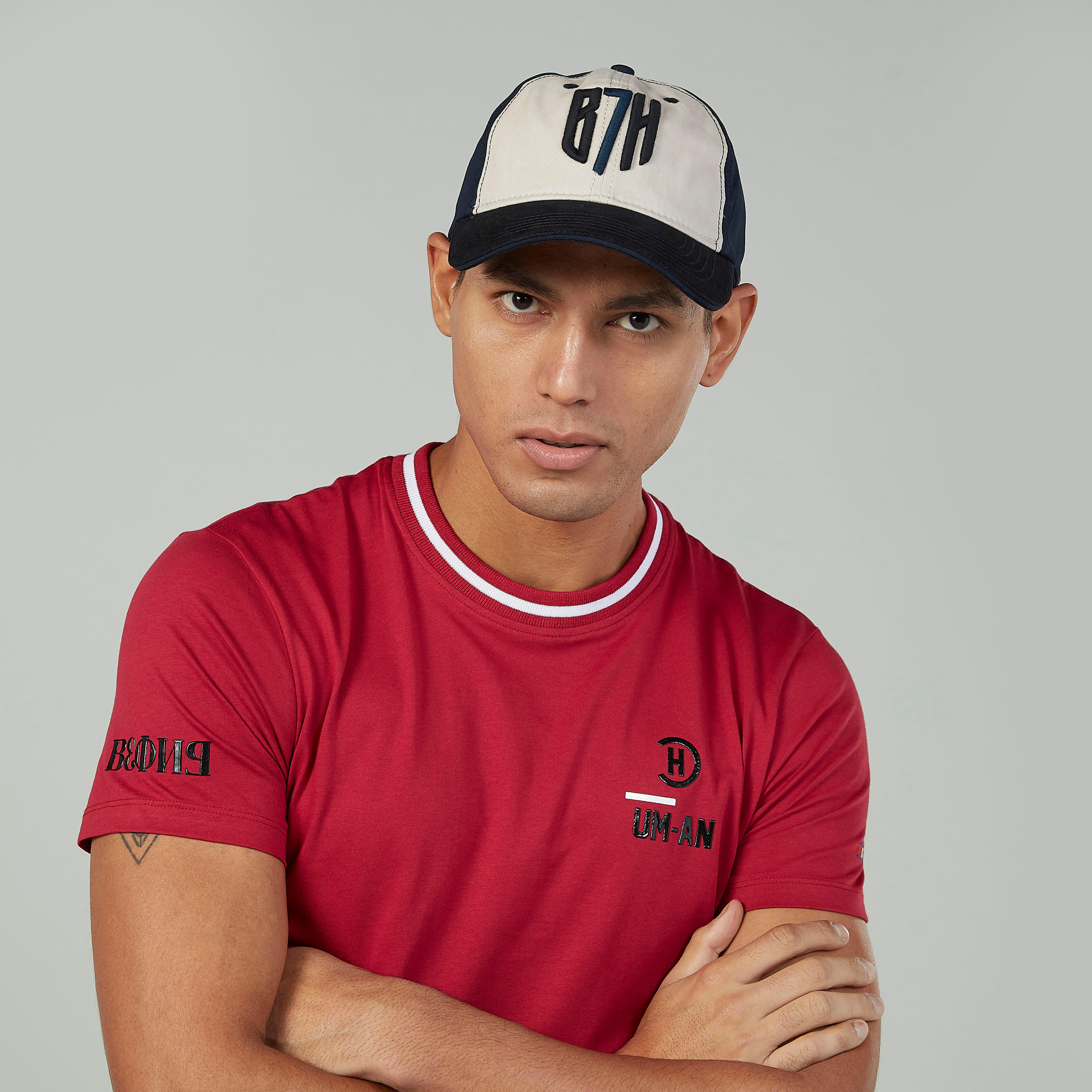 قبعة كاب بارز الملمس بإبزيم إغلاق بيينج هيومان-men-caps-image-2