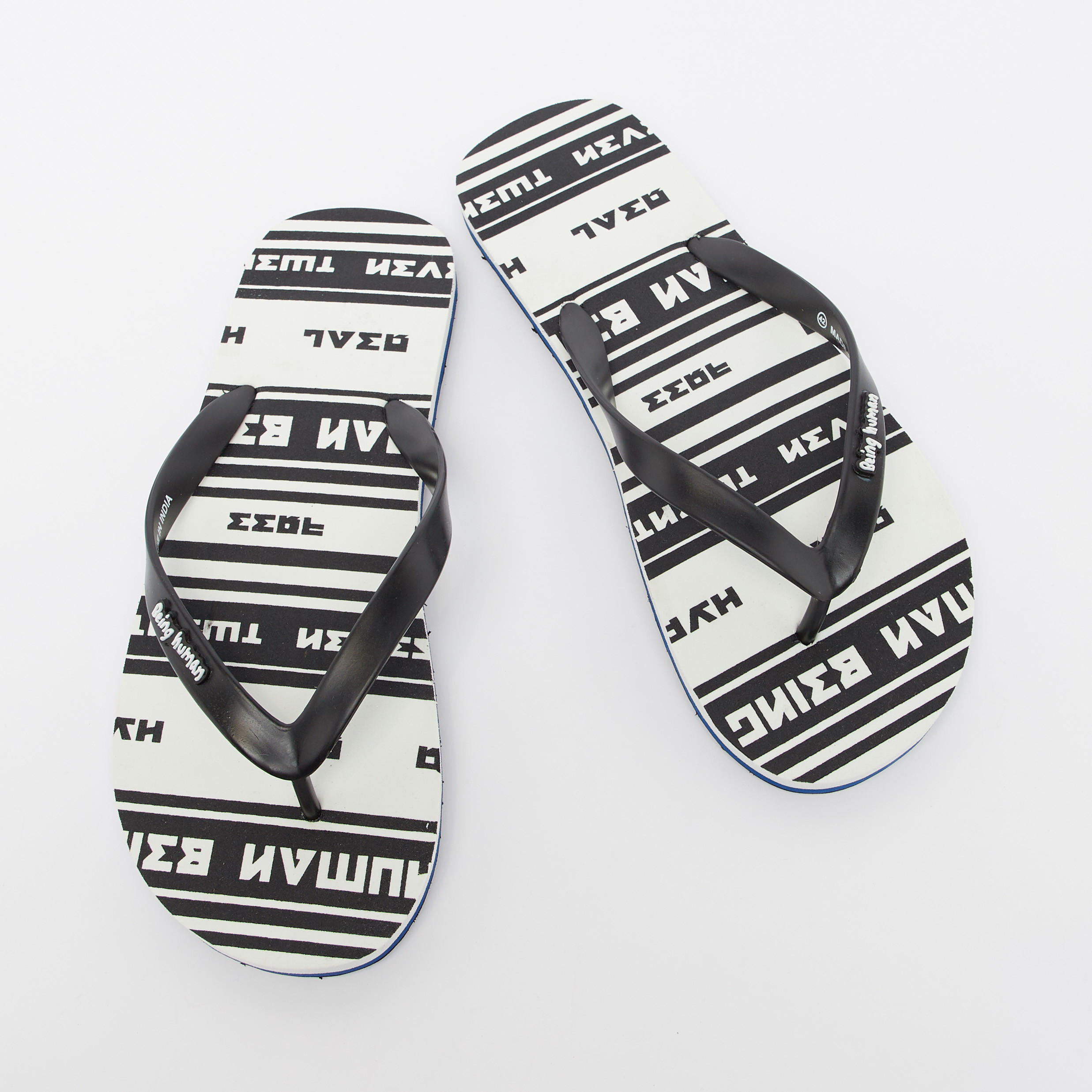 شبشب فليب فلوب بأحزمة بارزة الملمس وطبعات بيينج هيومان-men-shoes-flipflopsandslides-image-2