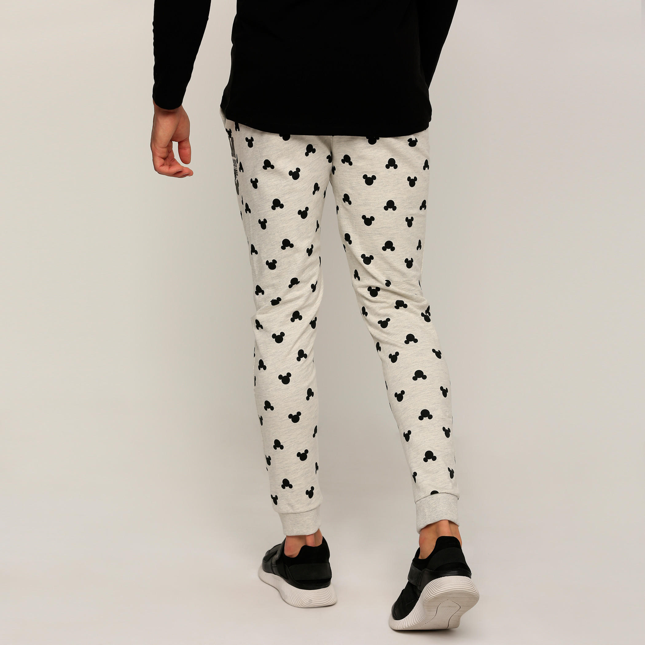بنطال رياضي طويل بجيوب وطبعات ميكي ماوس-men-clothing-bottoms-joggers-image-2