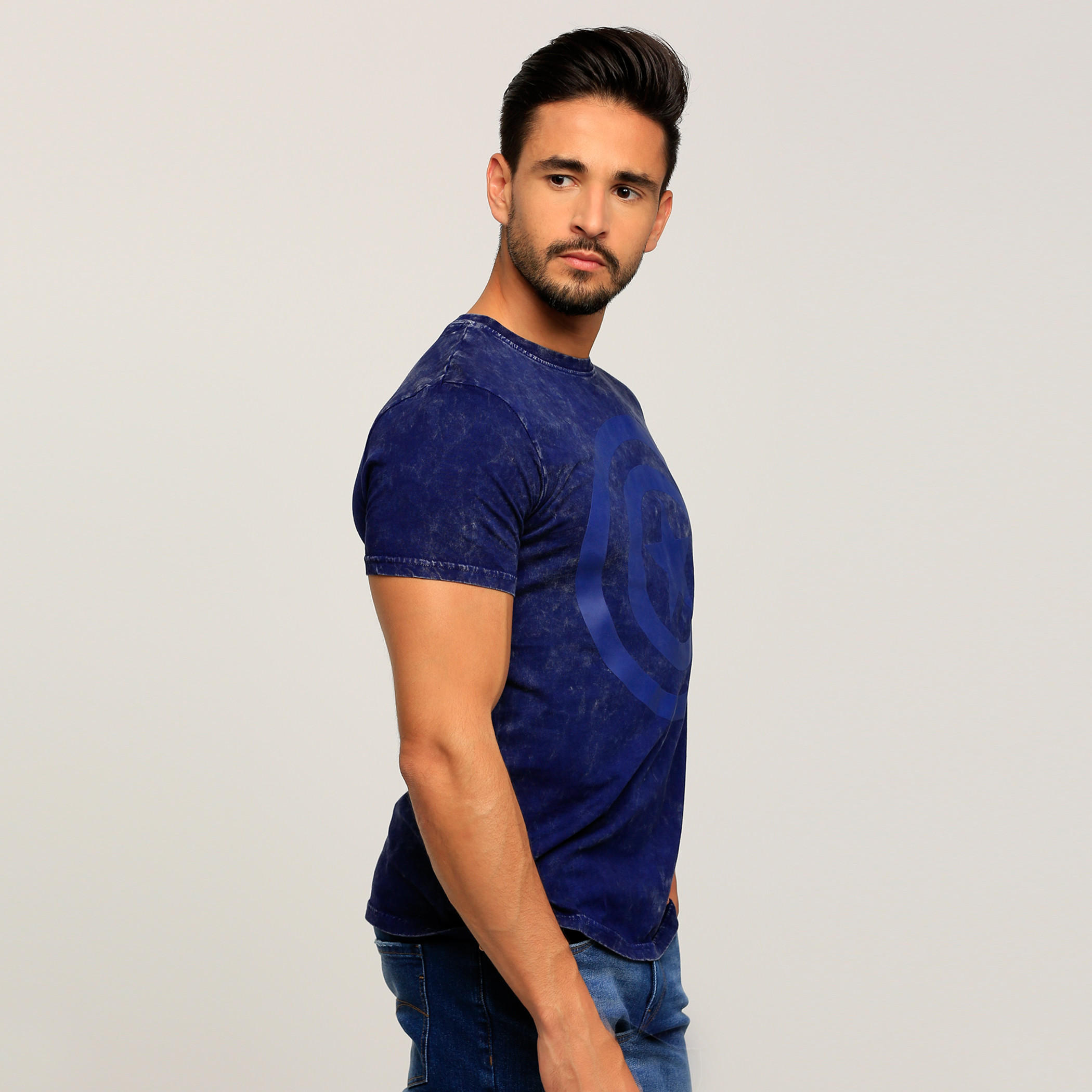 تيشيرت بياقة مستديرة وأكمام قصيرة وطبعات-men-clothing-tshirtsandpolos-tshirts-image-3