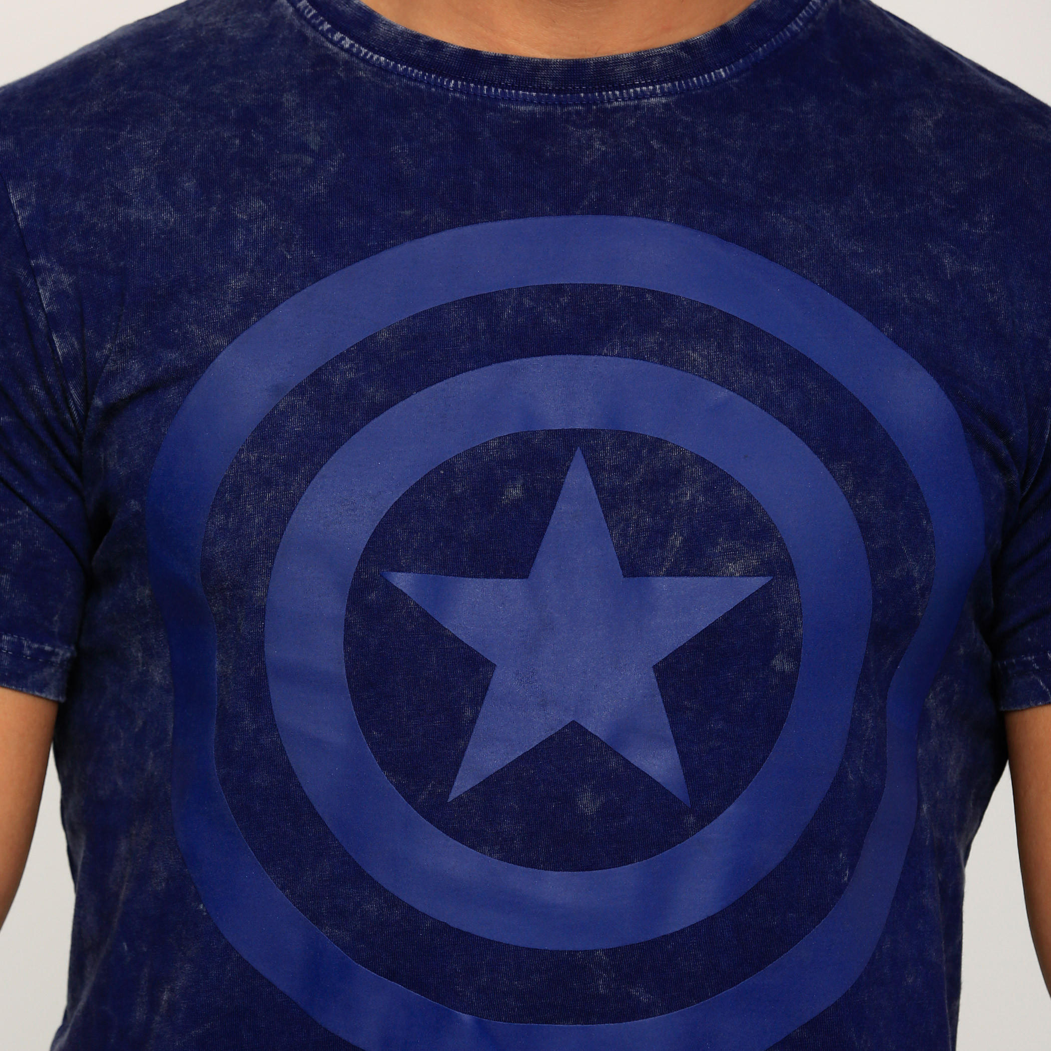 تيشيرت بياقة مستديرة وأكمام قصيرة وطبعات-men-clothing-tshirtsandpolos-tshirts-image-2