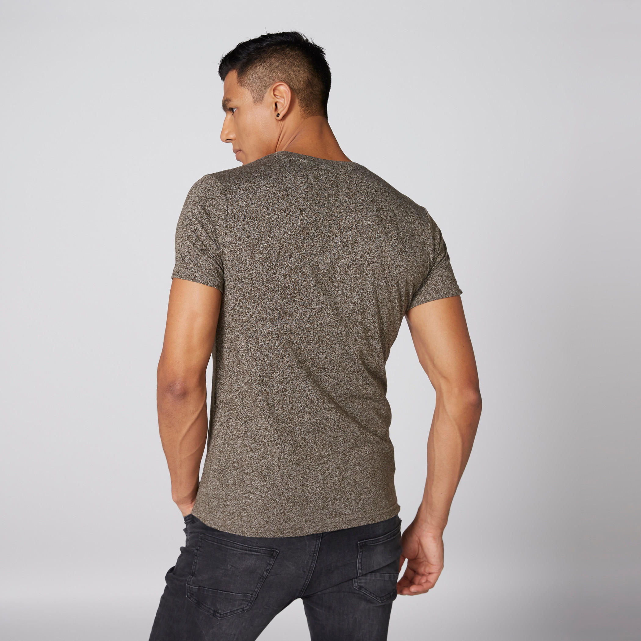 تيشيرت بنقش هالك بياقة دائرية وأكمام قصيرة-men-clothing-tshirtsandpolos-tshirts-image-2