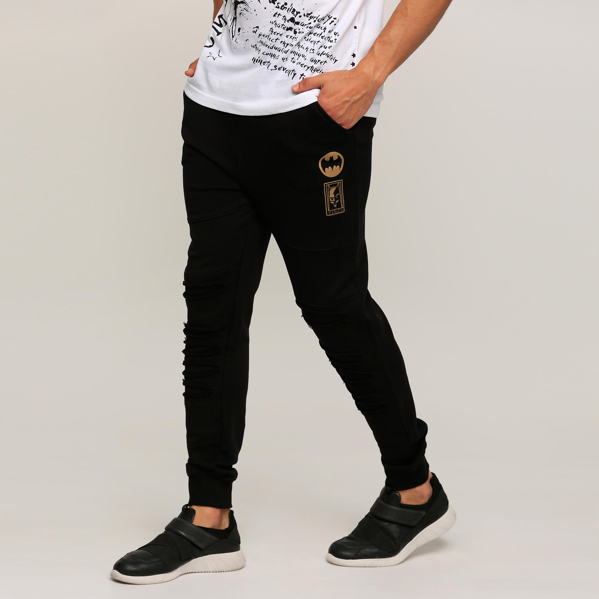 بنطال رياضي طويل بطبعات باتمان-men-clothing-bottoms-joggers-image-3