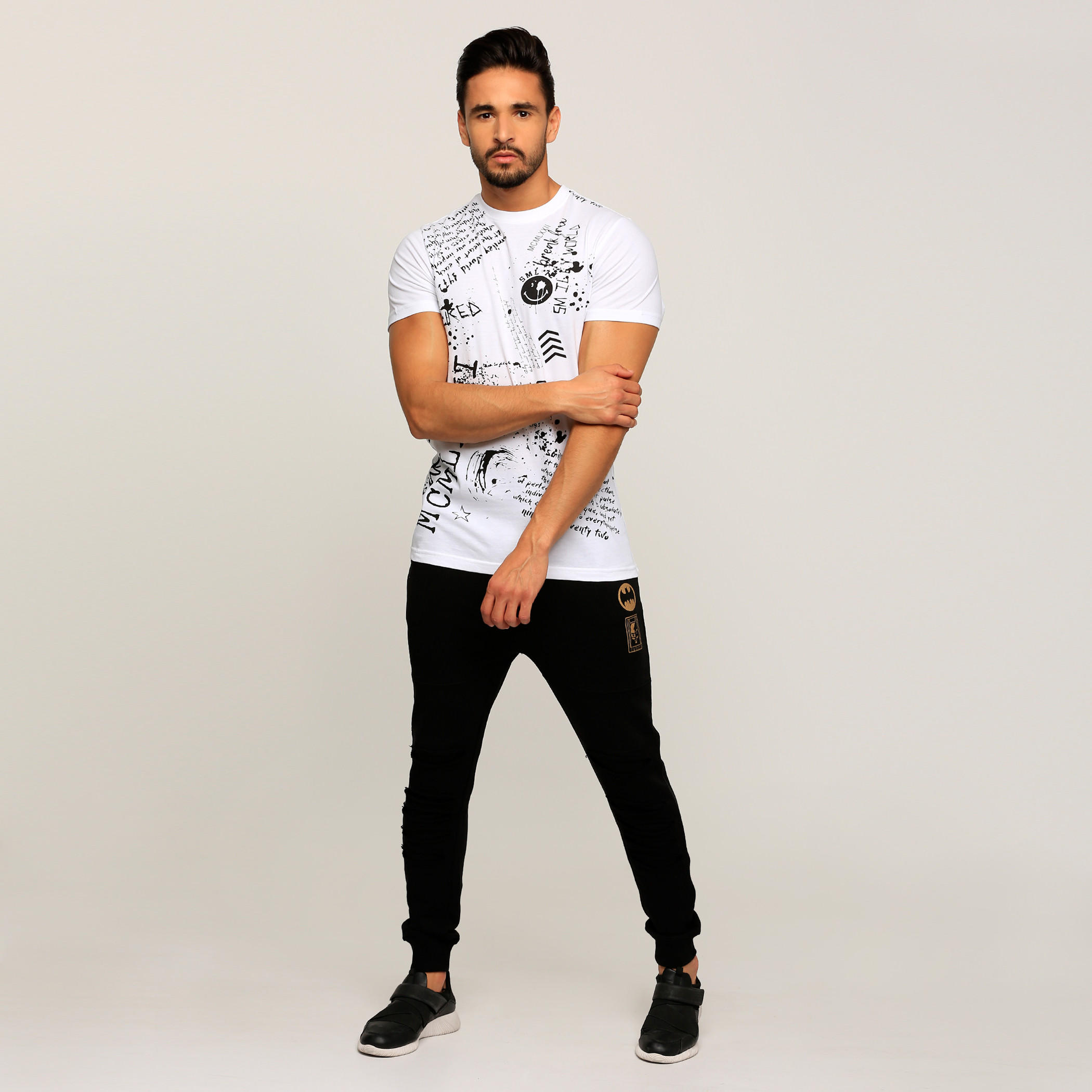 بنطال رياضي طويل بطبعات باتمان-men-clothing-bottoms-joggers-image-5