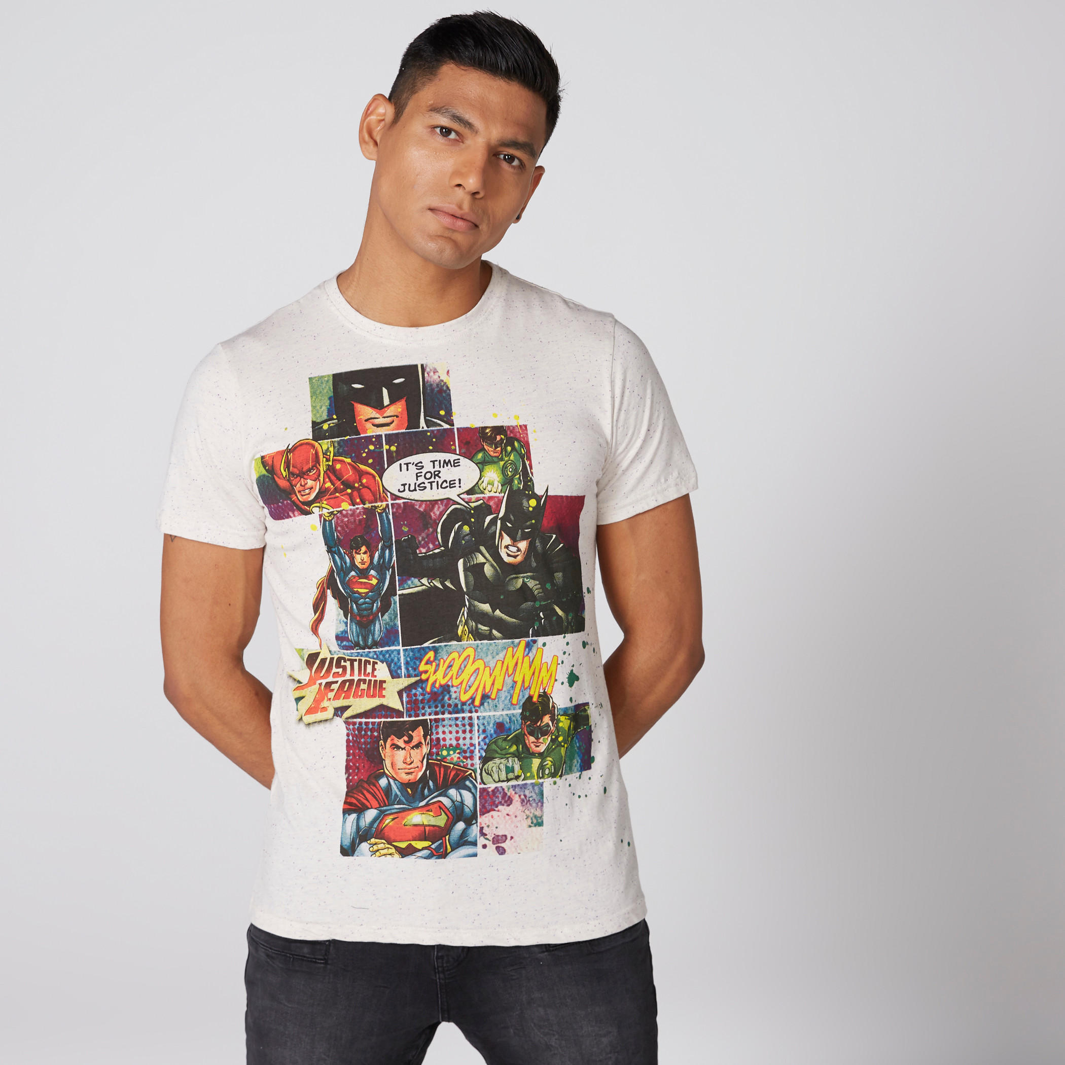 تيشيرت بياقة مستديرة وأكمام قصيرة ونقش جاستيس ليج-men-clothing-tshirtsandpolos-tshirts-image-1