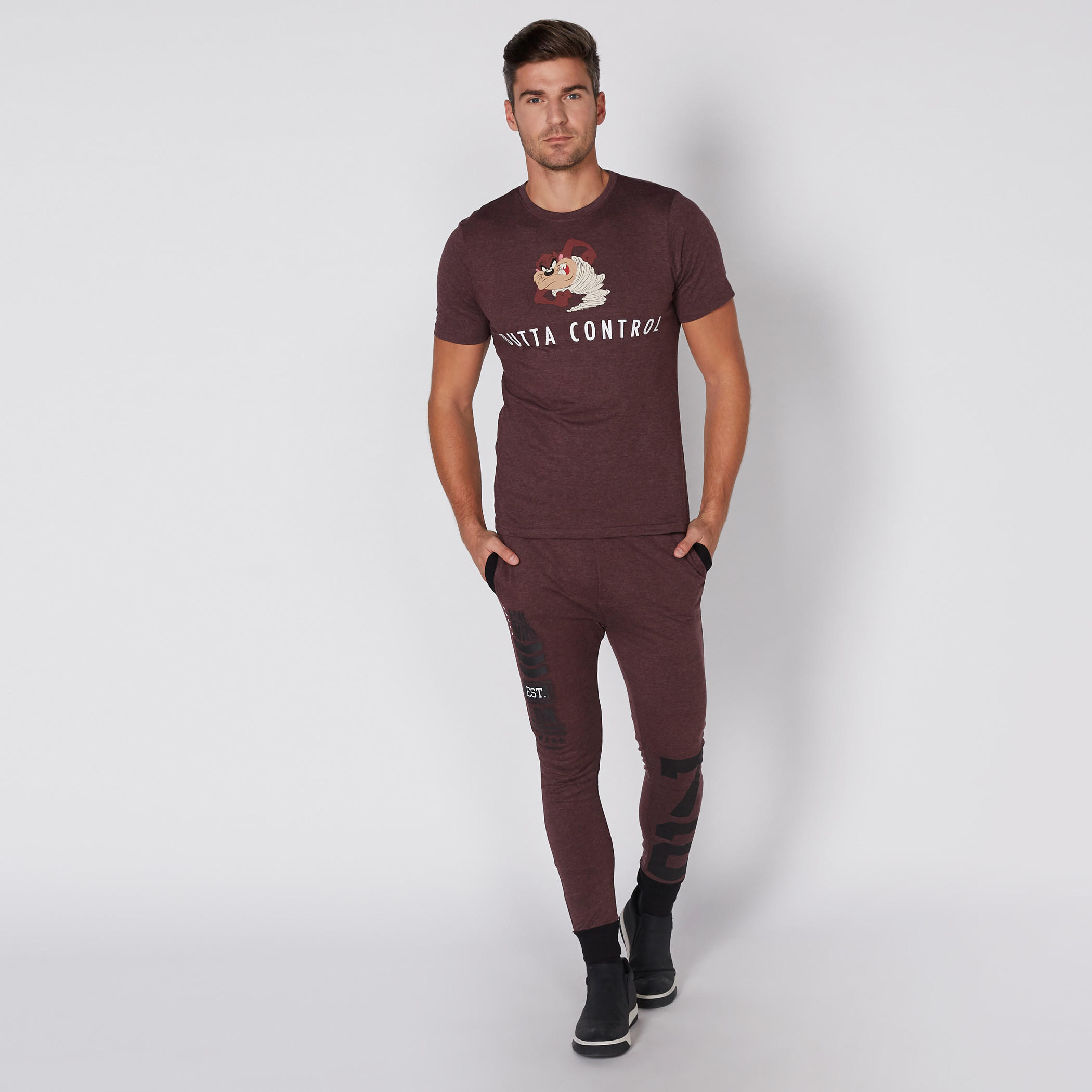 تيشيرت بياقة مستديرة وأكمام قصيرة مع طبعات تازمانيان ديفل-men-clothing-tshirtsandpolos-tshirts-image-2