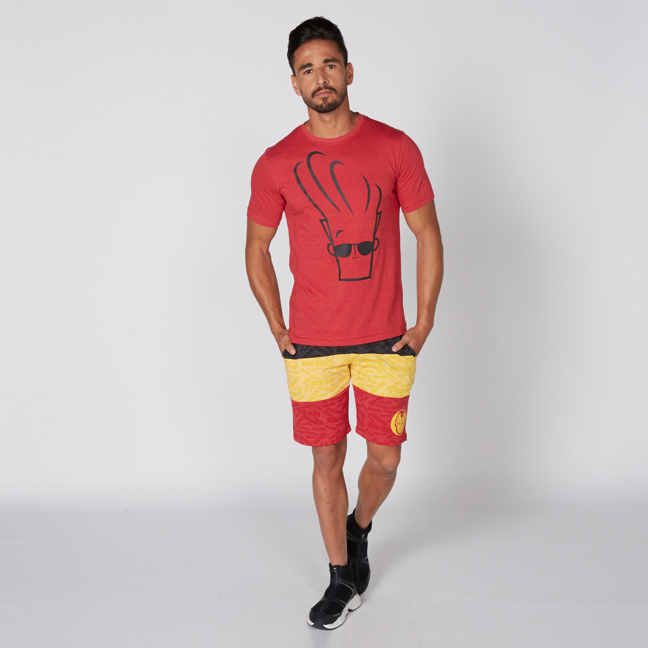 تيشيرت بياقة مستديرة وأكمام قصيرة وطبعات جوني برافو-men-clothing-tshirtsandpolos-tshirts-image-1
