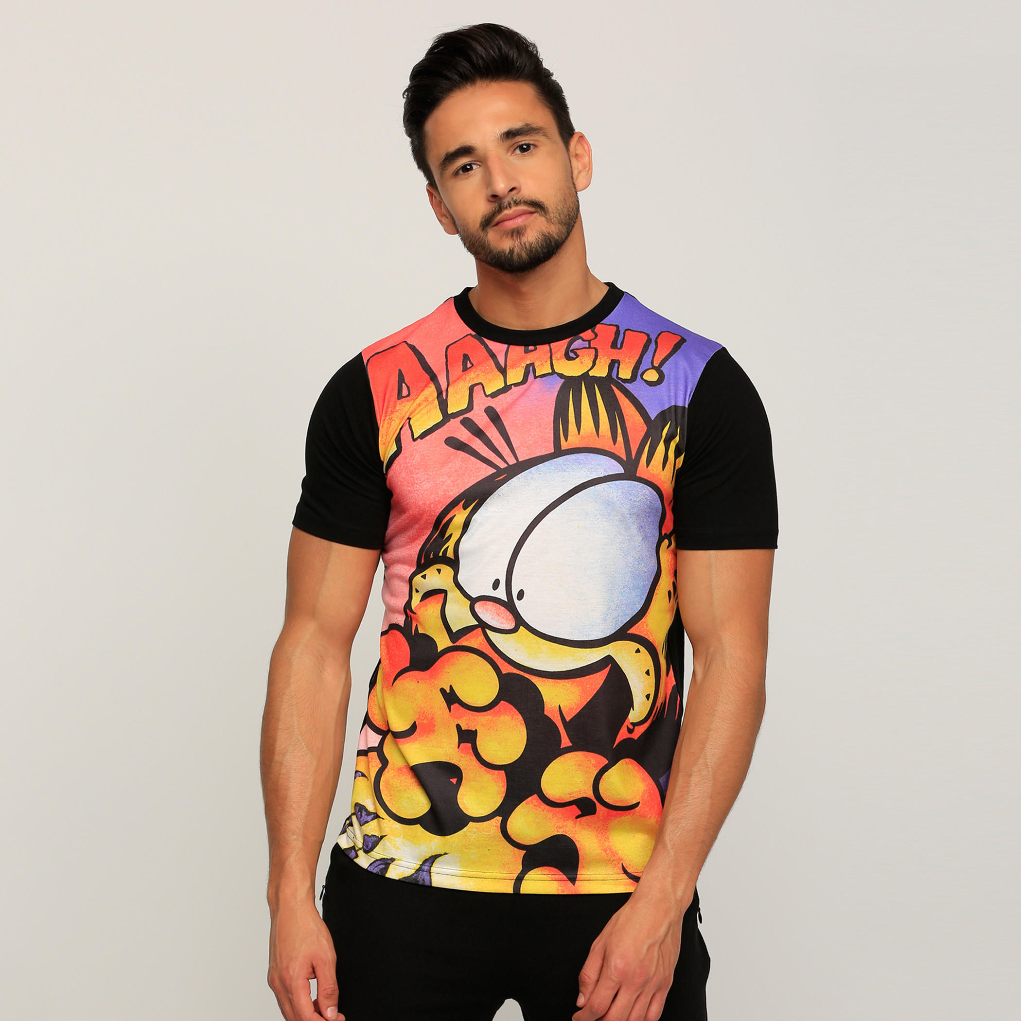 تيشيرت بياقة مستديرة وأكمام قصيرة وطبعات جارفيلد-men-clothing-tshirtsandpolos-tshirts-image-1