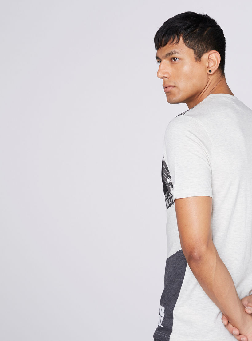 تيشيرت بياقة مستديرة وأكمام قصيرة وطبعات دارث فادر-men-clothing-tshirtsandpolos-tshirts-image-3